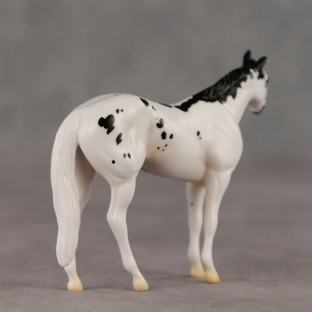 Hop To It LE-5 Chip Stock Horse by Jess Hamill SCD26