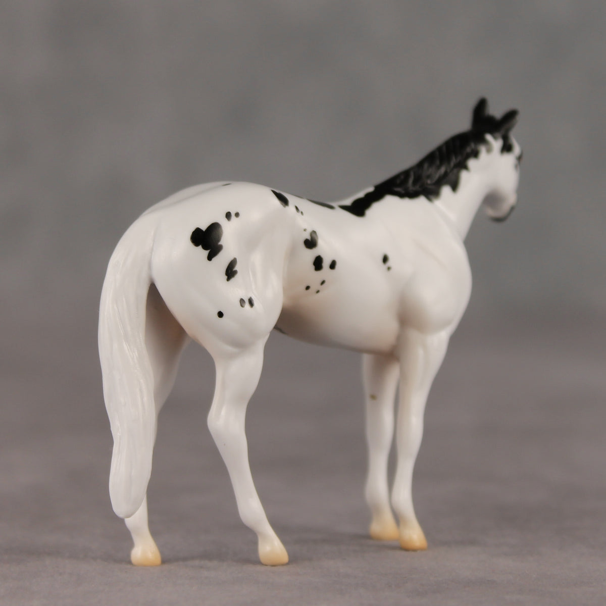 Hop To It LE-5 Chip Stock Horse by Jess Hamill SCD26