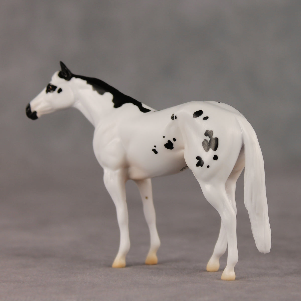 Hop To It LE-5 Chip Stock Horse by Jess Hamill SCD26