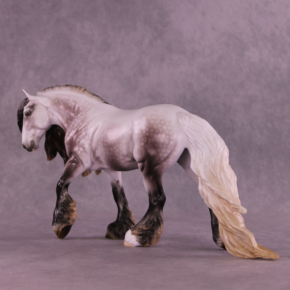 Nicholas LE-15 FCM Irish Cob by Ellen Robbins and Ashley Palmer HS25