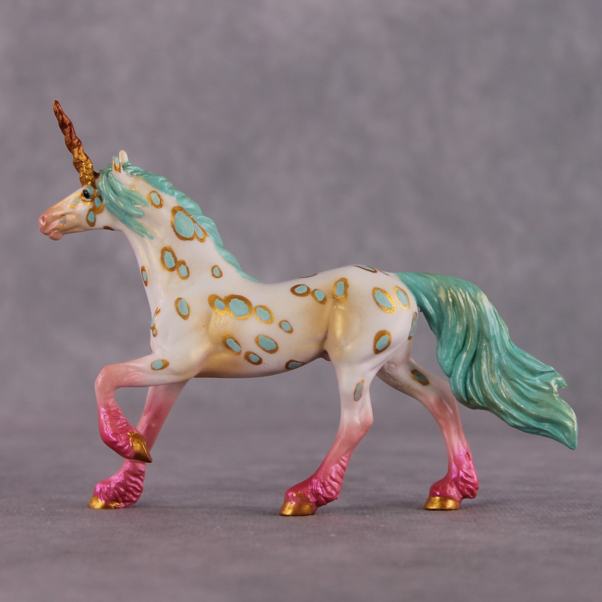 "Galeria" EFCM Friesian Chip By Kristen Cermele