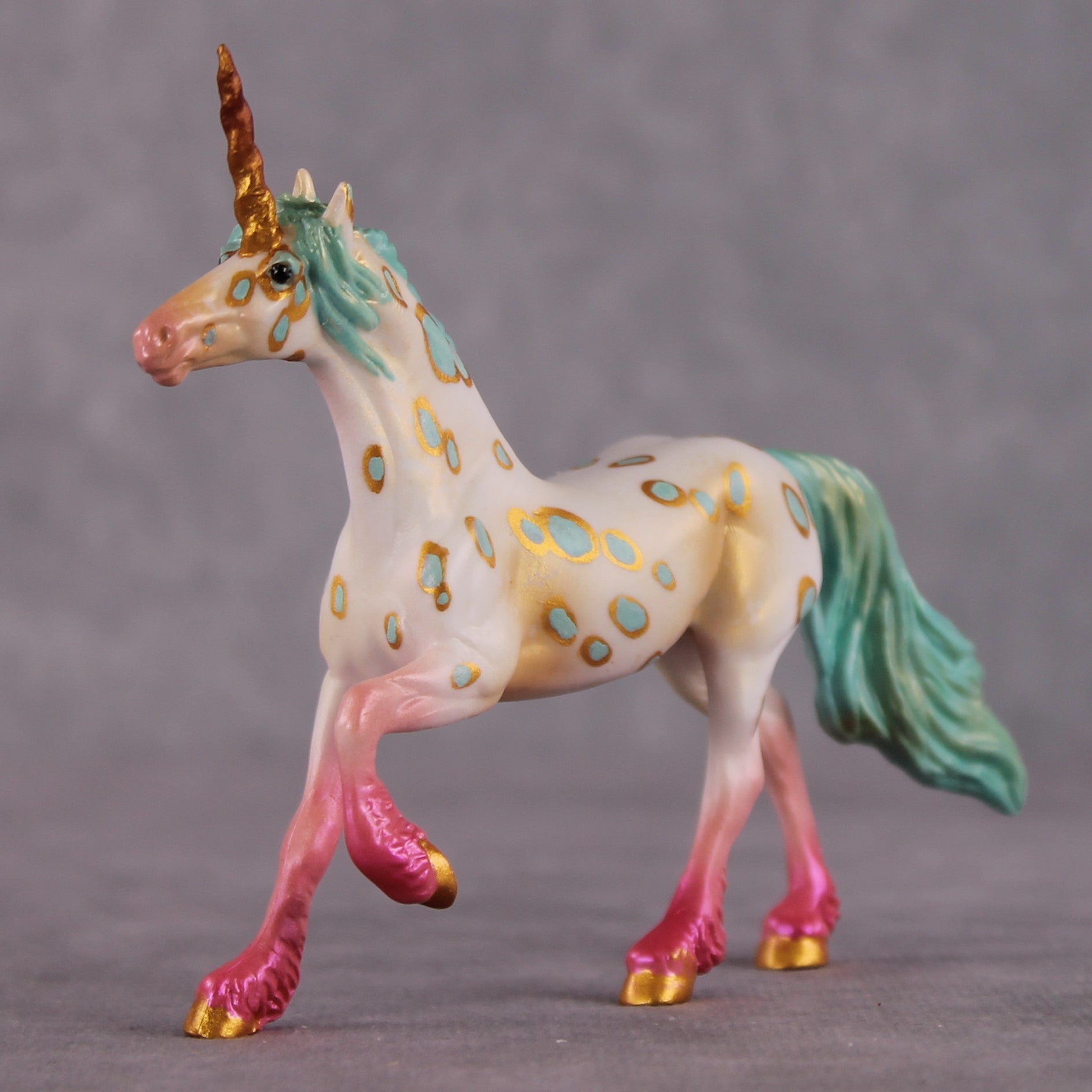 "Galeria" EFCM Friesian Chip By Kristen Cermele