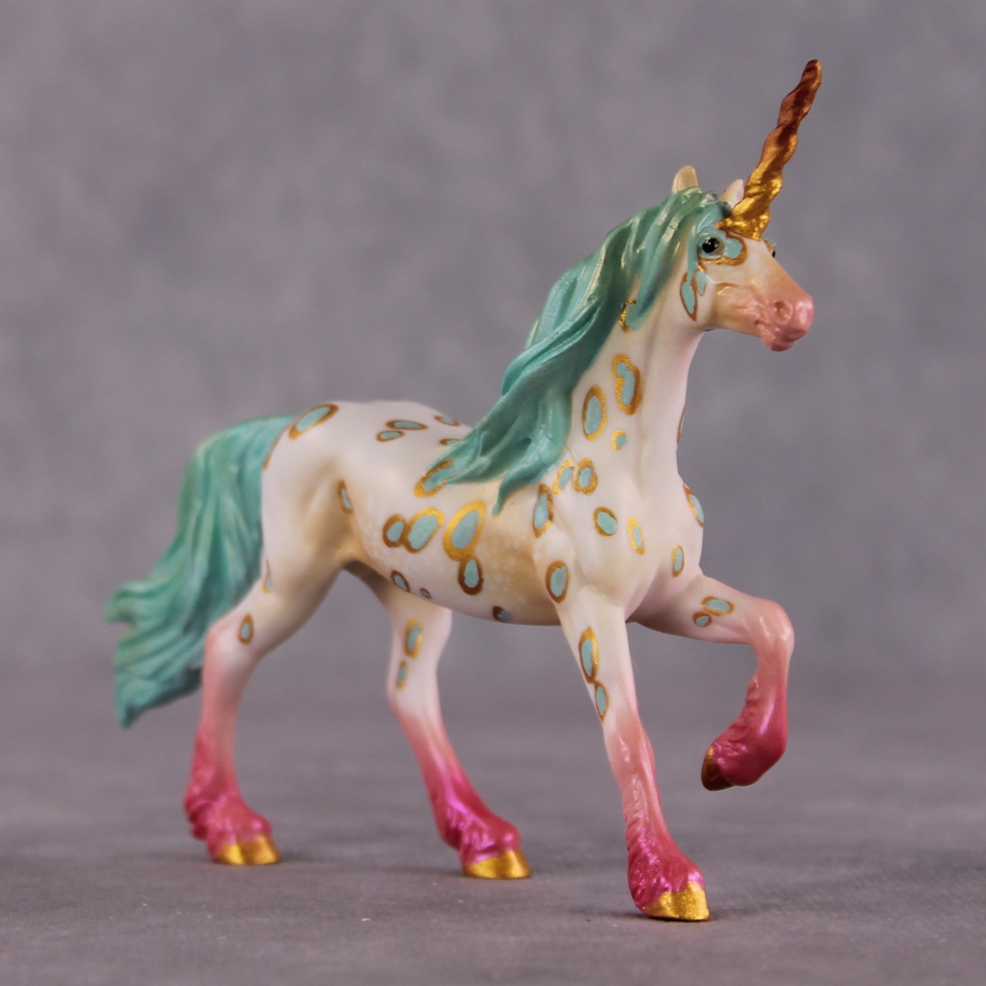 "Galeria" EFCM Friesian Chip By Kristen Cermele