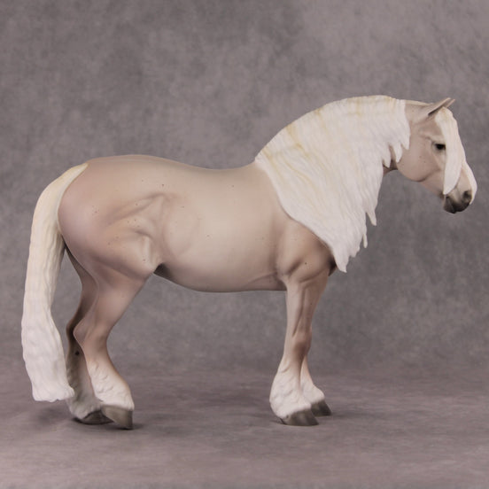 Bisquey OOAK Light Strawberry Roan Custom Heavy Draft By Ellen Robbins HS24
