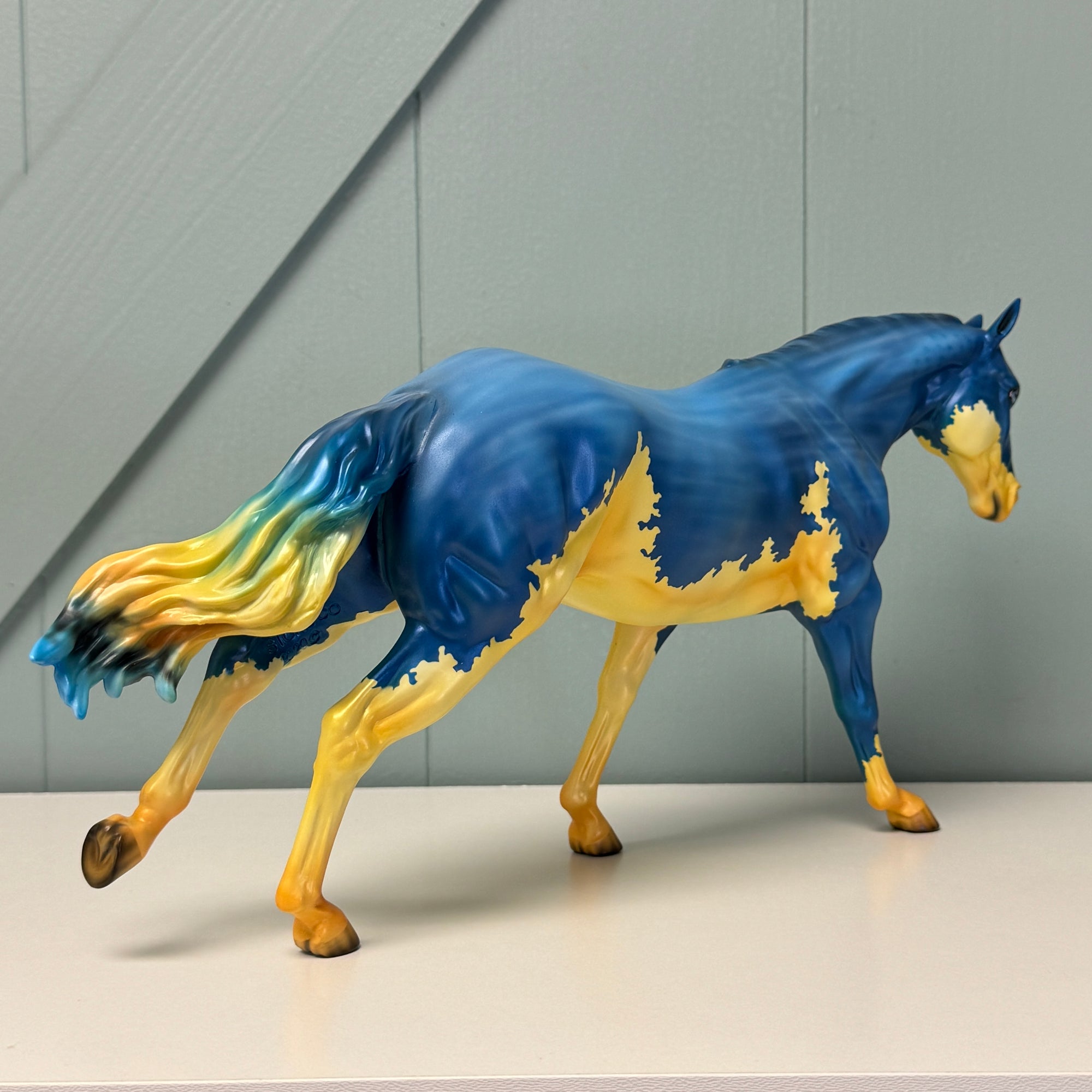 Demoiselle LE-15 Blue Yellow Deco Remington By Ellen Robbins EQ24 From the AotH Flat Art Traditional Entry By Leah Smith SS1024