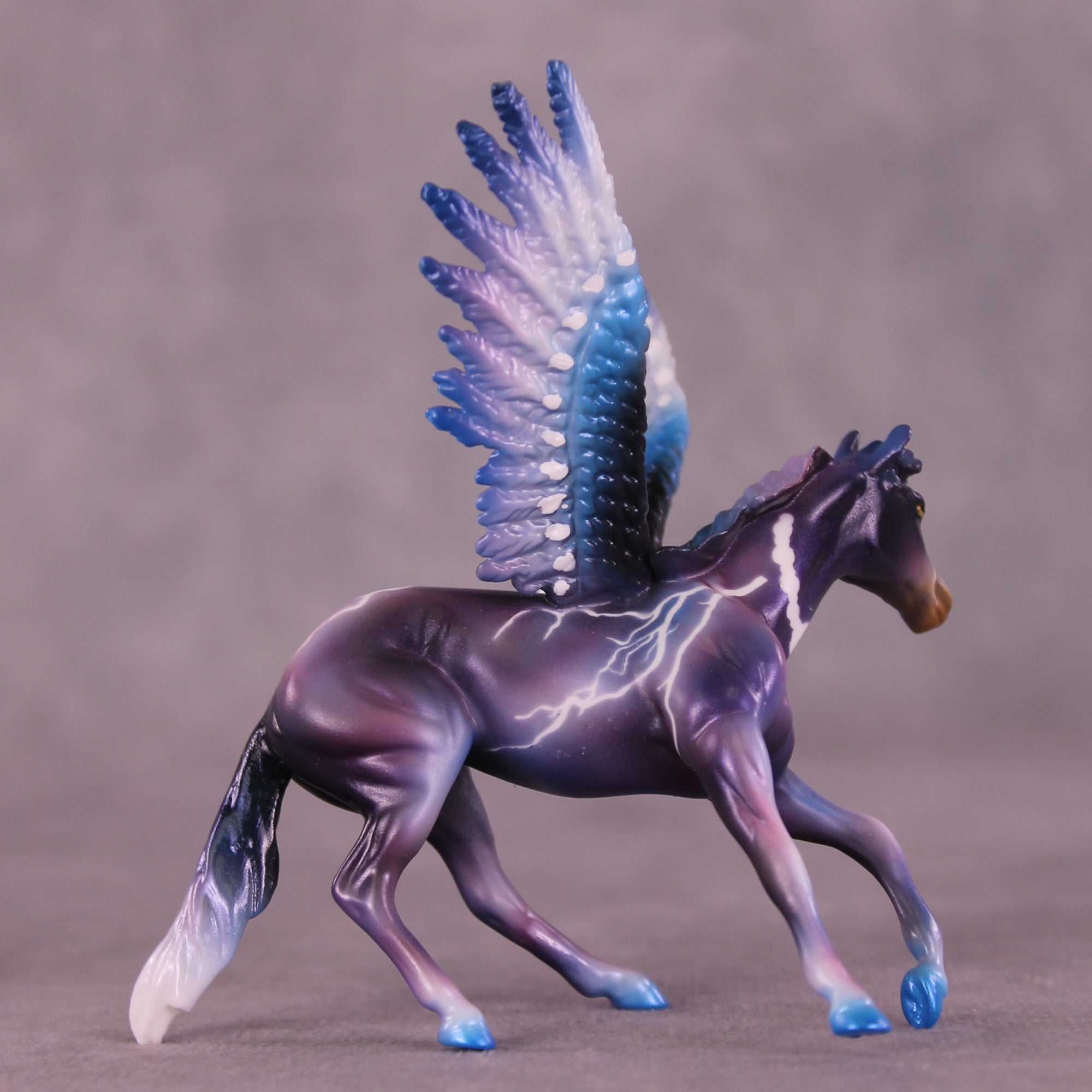 Thunder OOAK Chip Cutting Horse by Kike (Enrique) Duarte Auction LHS25 09/09/2025