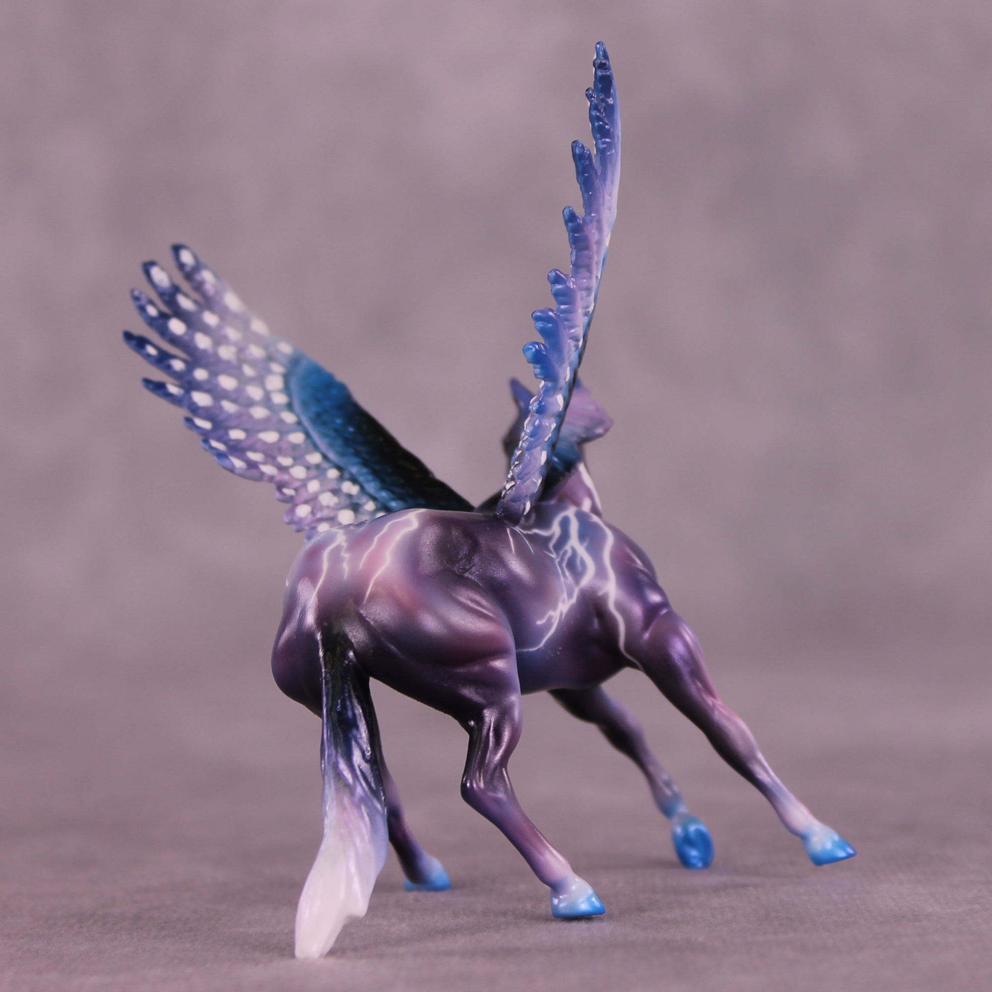 Thunder OOAK Chip Cutting Horse by Kike (Enrique) Duarte Auction LHS25 09/09/2025