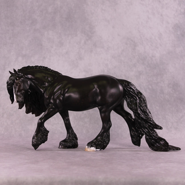 "Po'ele" OOAK Irish Cob by Ellen Robbins EQ25