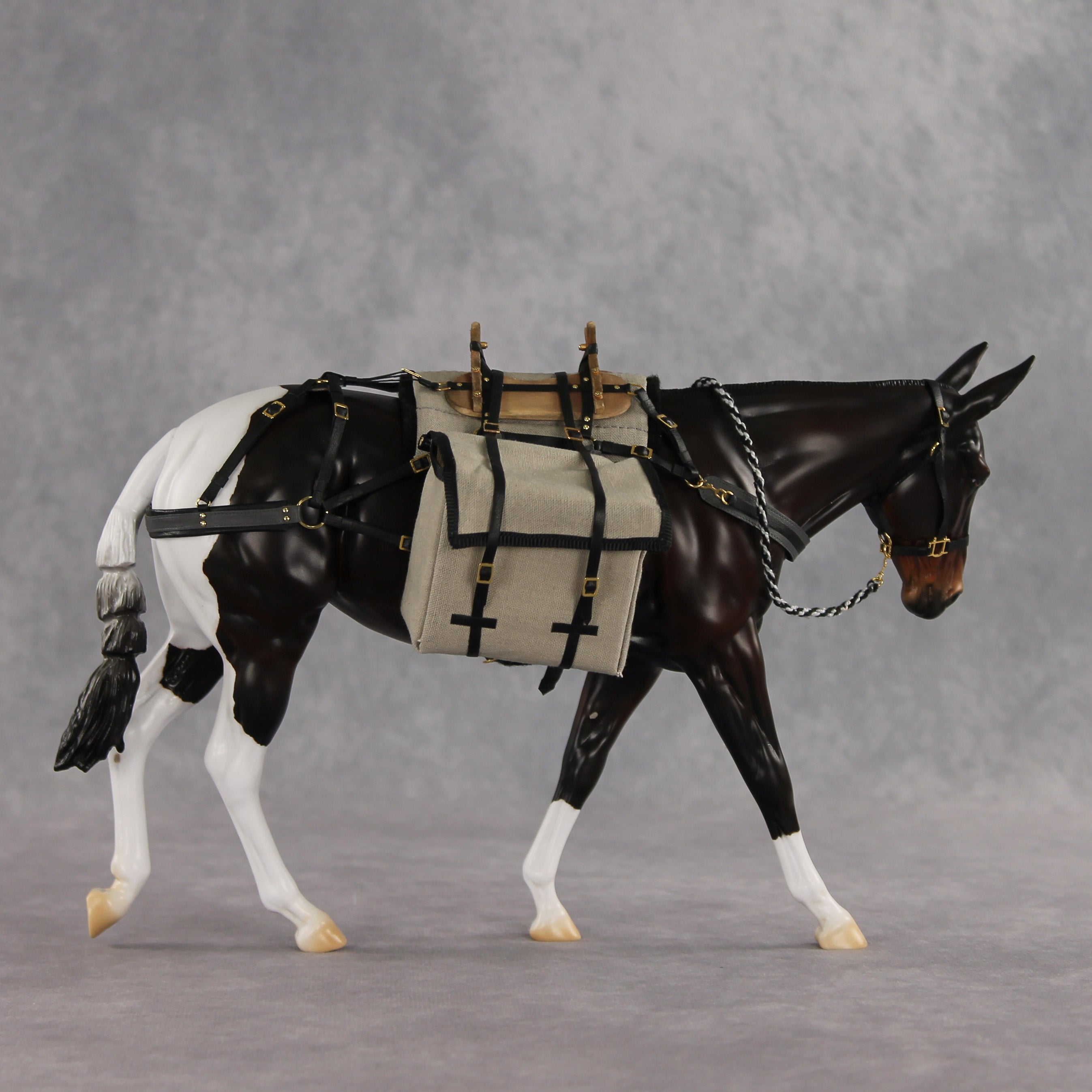 Gallivant LE-15 FCM Large Mule by Anna Rieck and Carissa Mathews PFP26