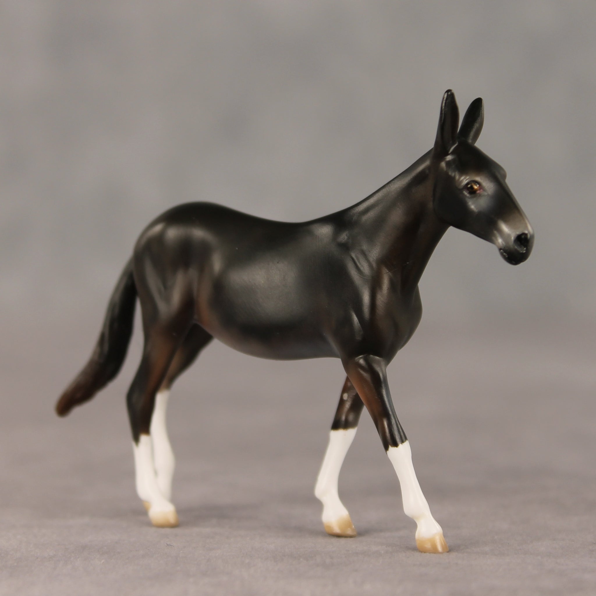 Martha LE-5 Chip Mule by Julie Keim March $99 Chips