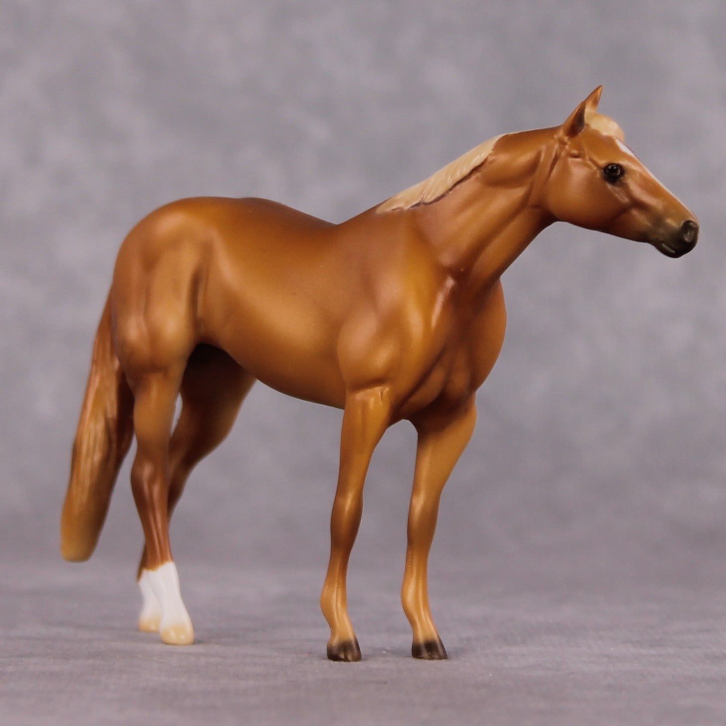 "Mini Callie" LE-7 FCM Stock Chip By Ellen Robbins SHCF25 Dinner Model