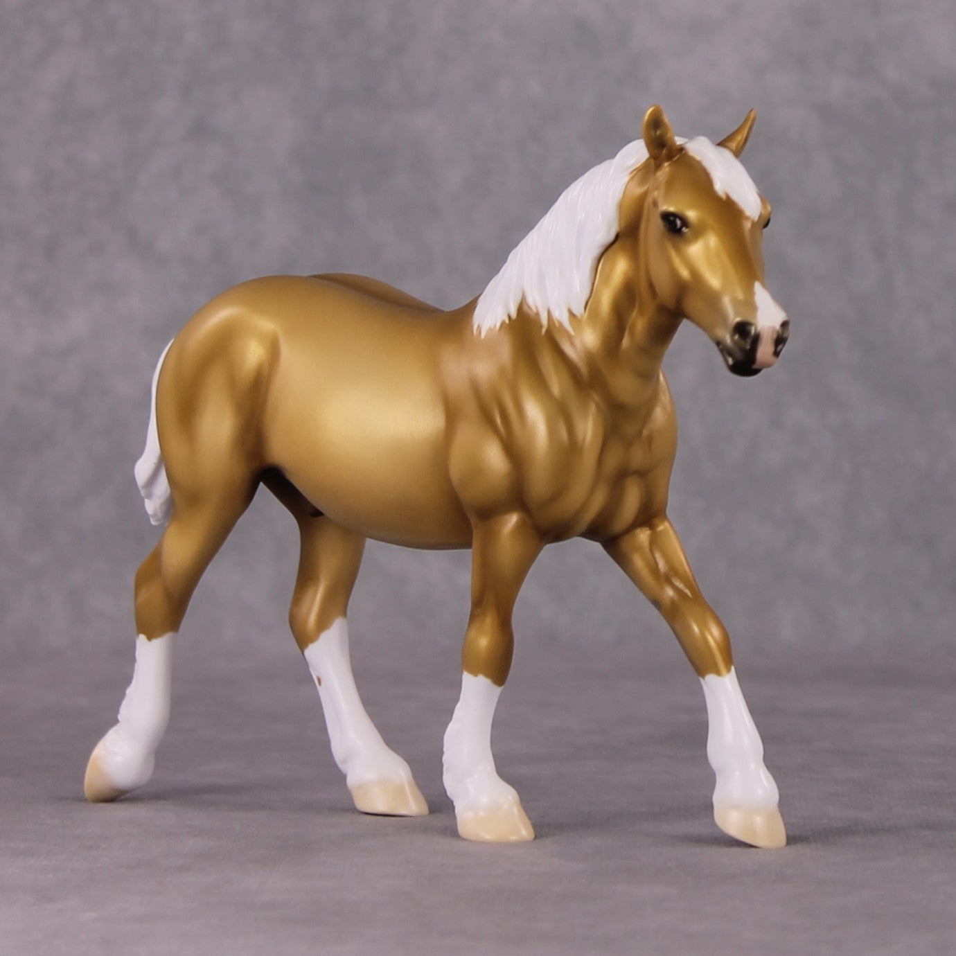 Gold Nugget OOAK Dark Palomino Draft Pebble By Ellen Robbins HS24