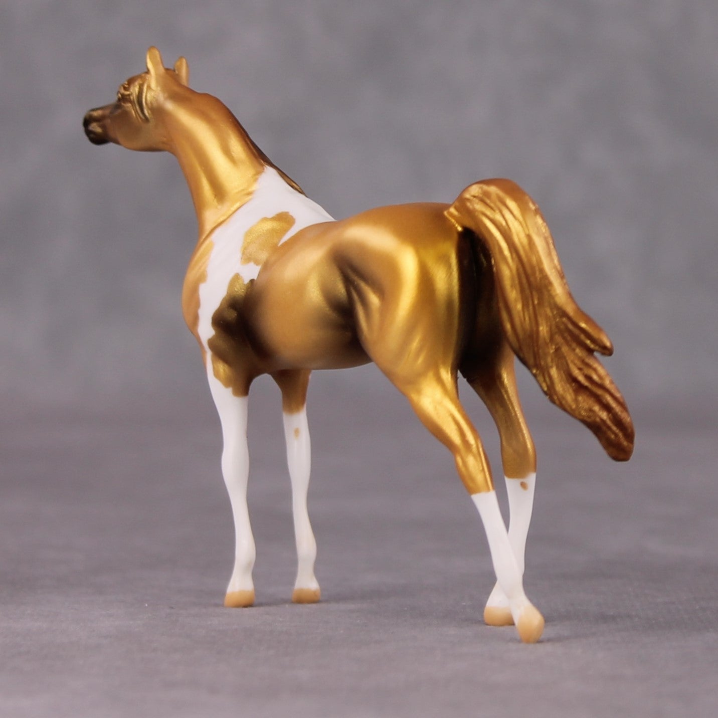 Shimmer OOAK Gold Tobiano Deco Arabian Chip by Jamie Adamson HS24