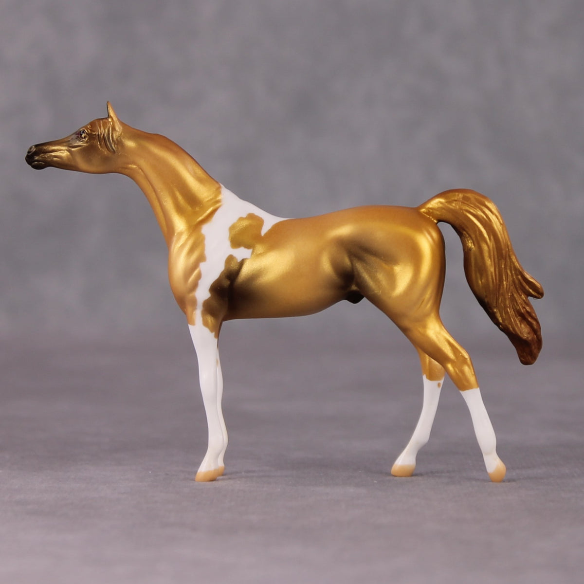 Shimmer OOAK Gold Tobiano Deco Arabian Chip by Jamie Adamson HS24