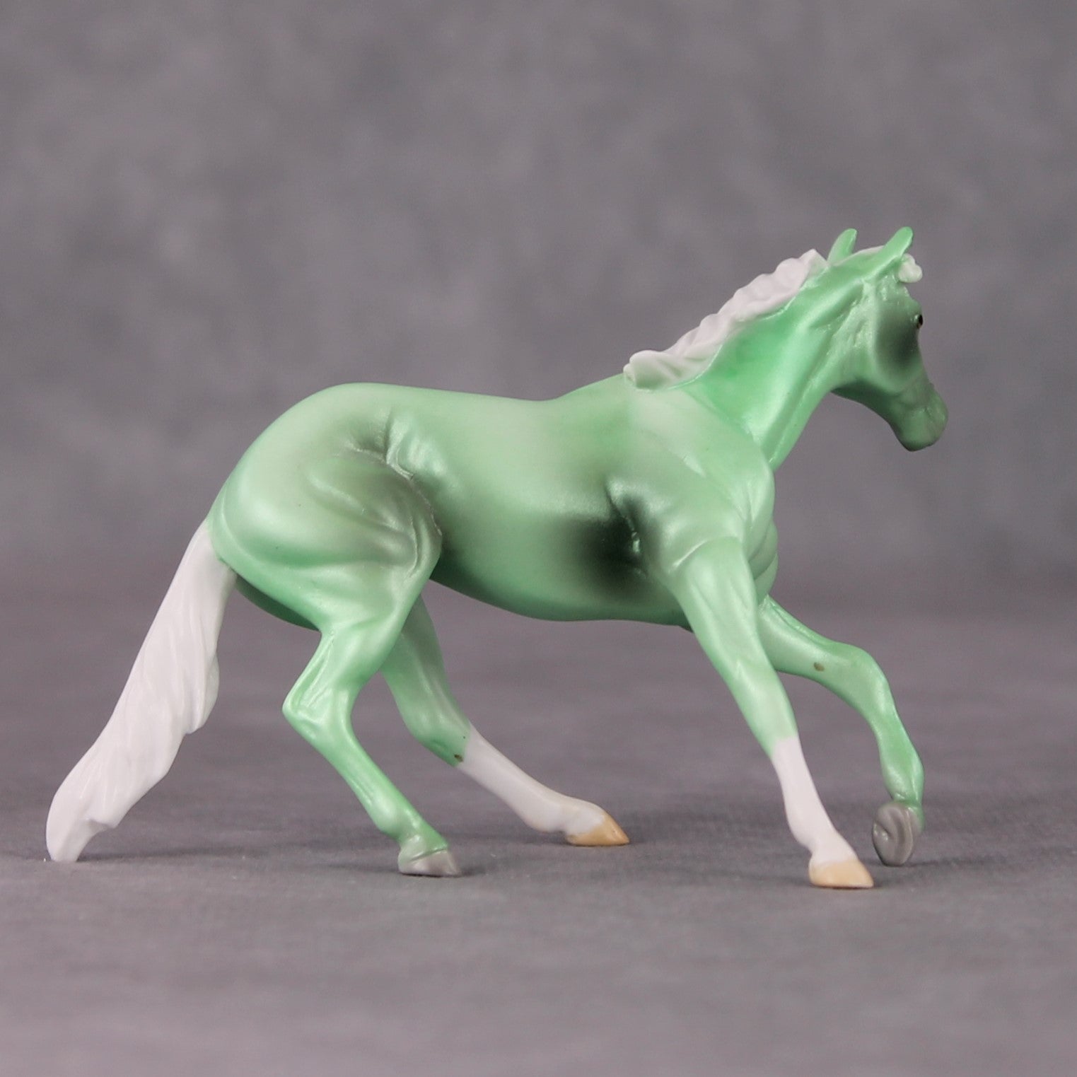 Holly OOAK Shaded Green Deco Cutter Chip by Jamie Adamson HS24