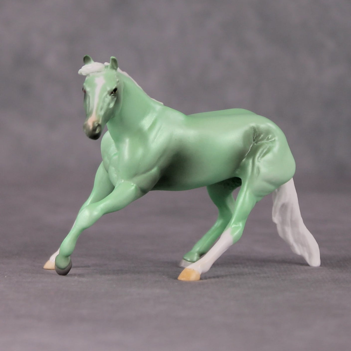 Holly OOAK Shaded Green Deco Cutter Chip by Jamie Adamson HS24