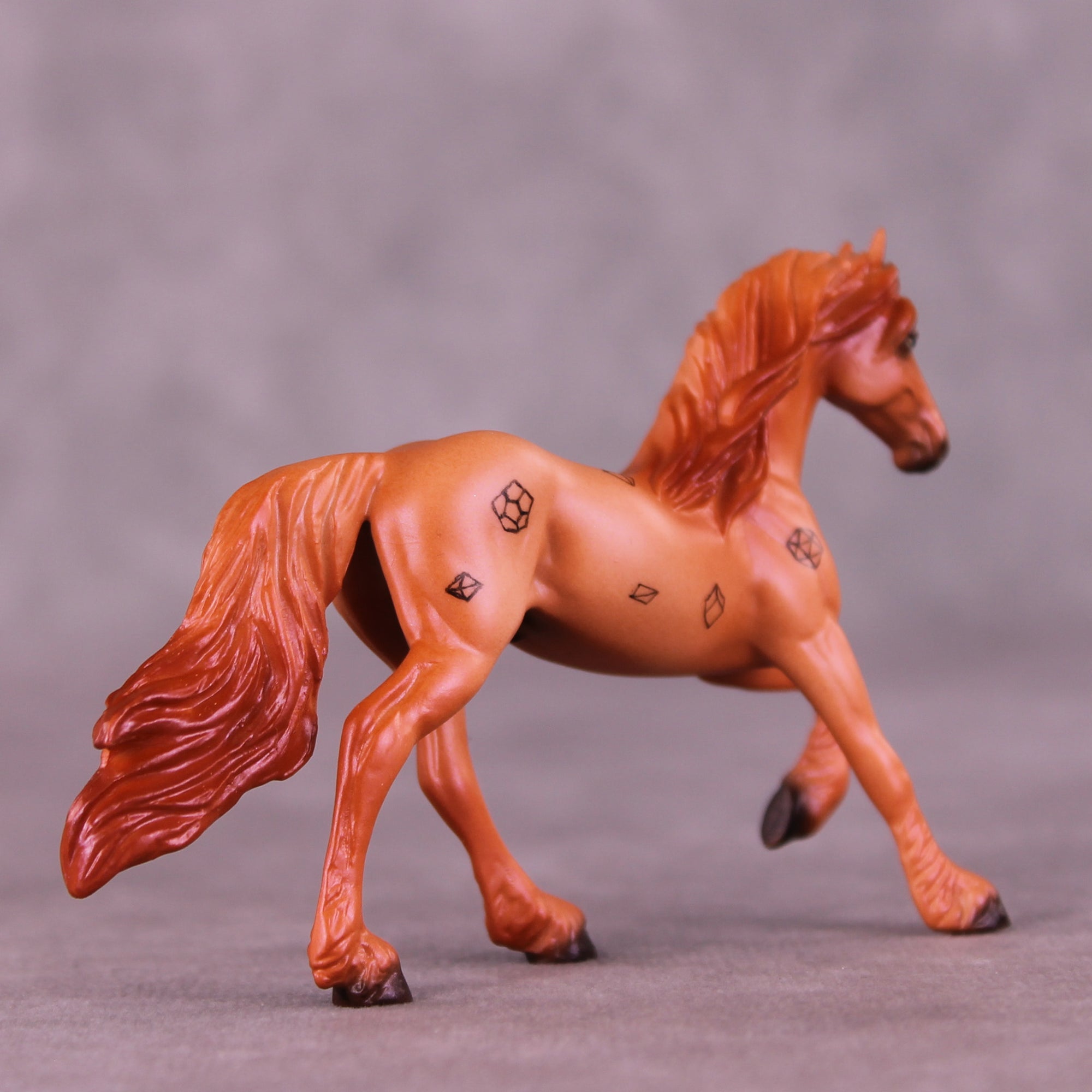 Polyhedral OOAK Chip Friesian by Ellen Robbins SCD25