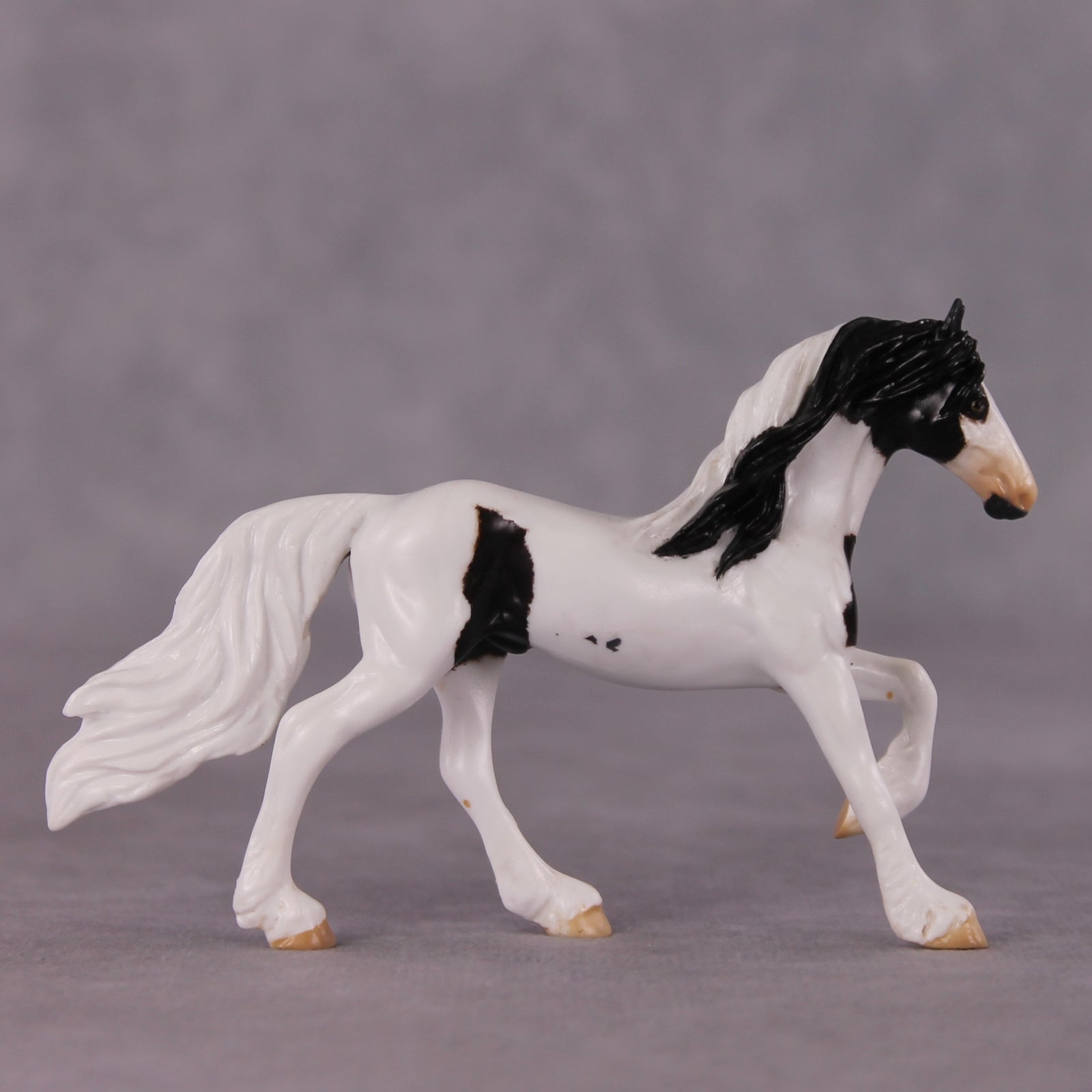 "Everybody Talks" OOAK Friesian Chip by Anna Rieck SHCF25OS