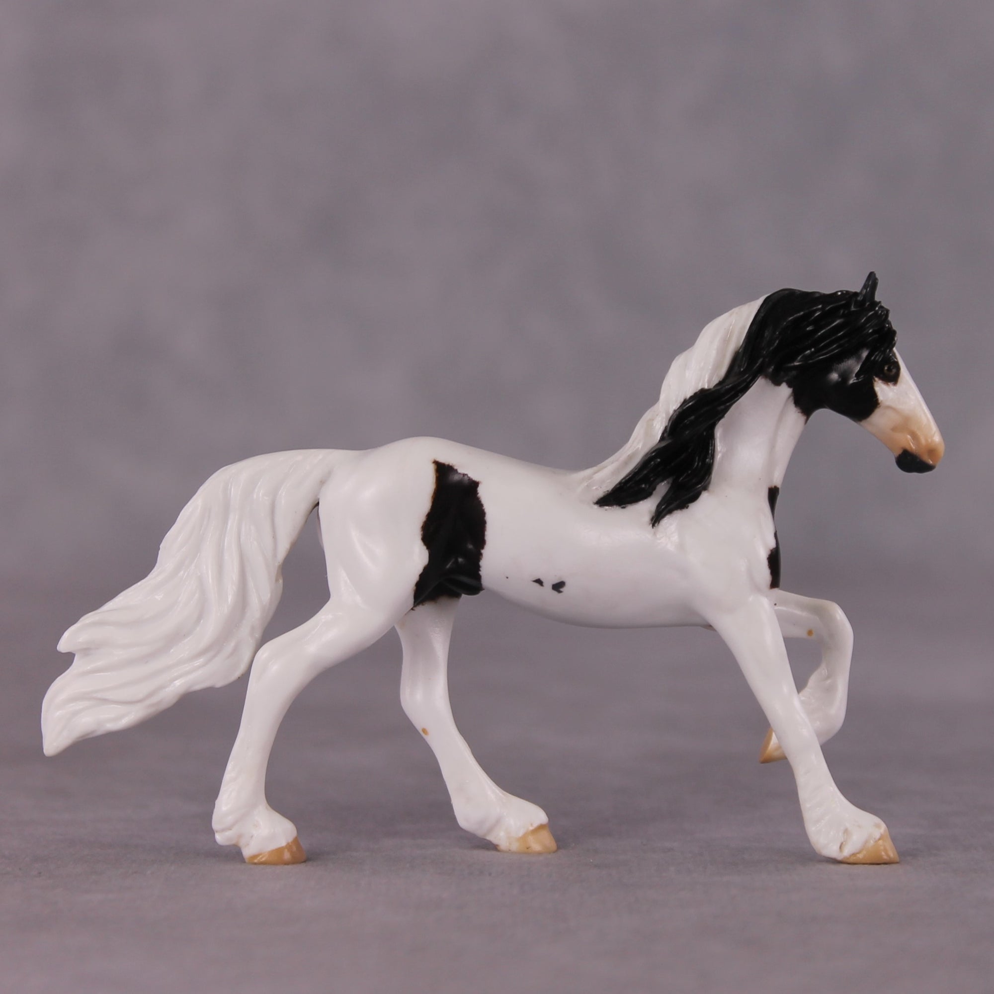 "Everybody Talks" OOAK Friesian Chip by Anna Rieck SHCF25OS