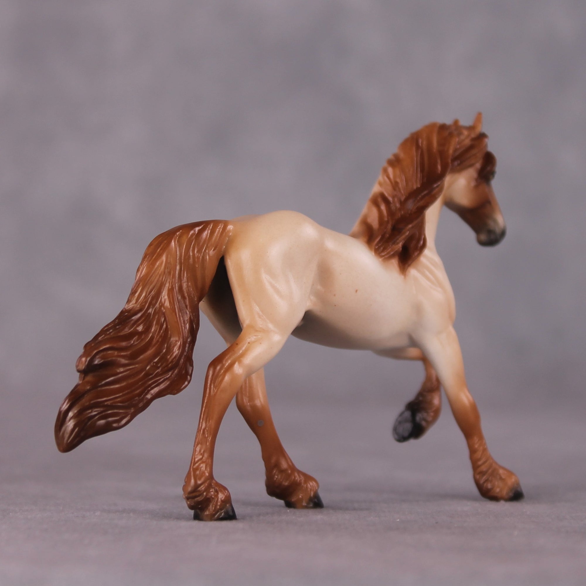 "Rusty" OOAK Friesian Chip By Ellen Robbins SHCF25OS