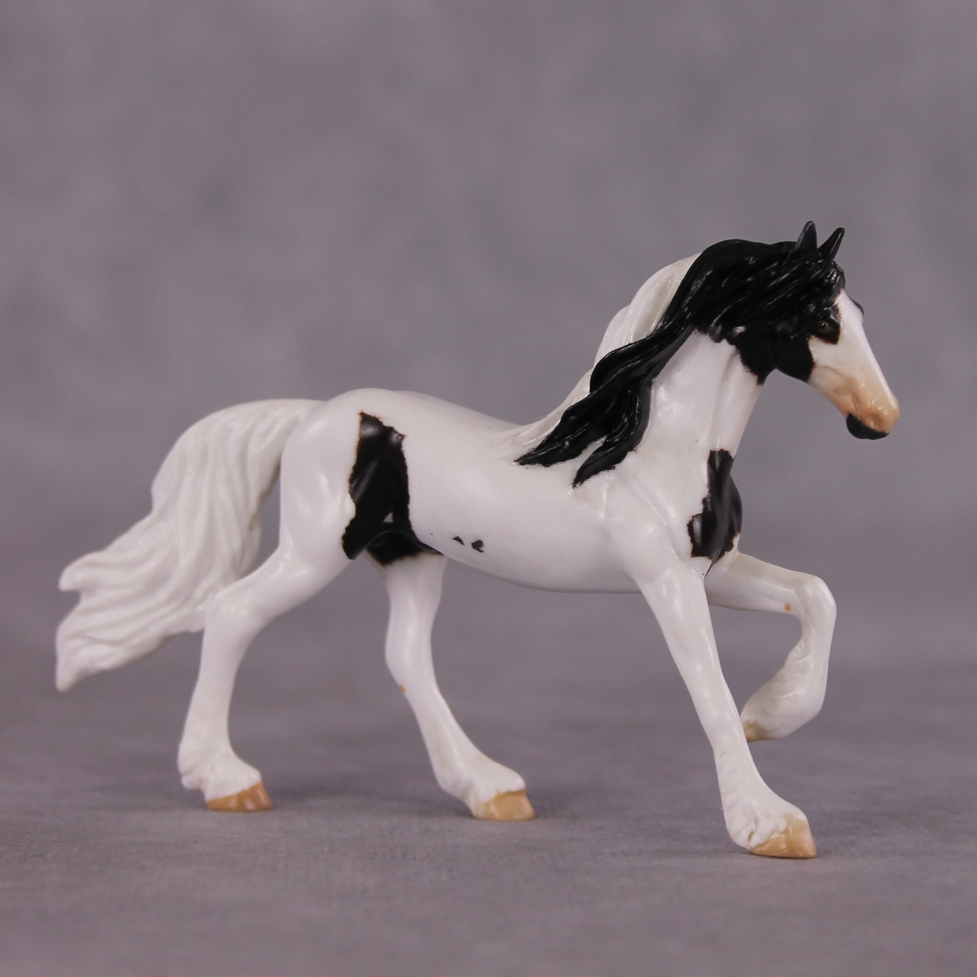 "Everybody Talks" OOAK Friesian Chip by Anna Rieck SHCF25OS