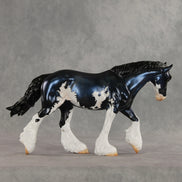 London LE-20 FCM Irish Cob by Julie Keim TS26