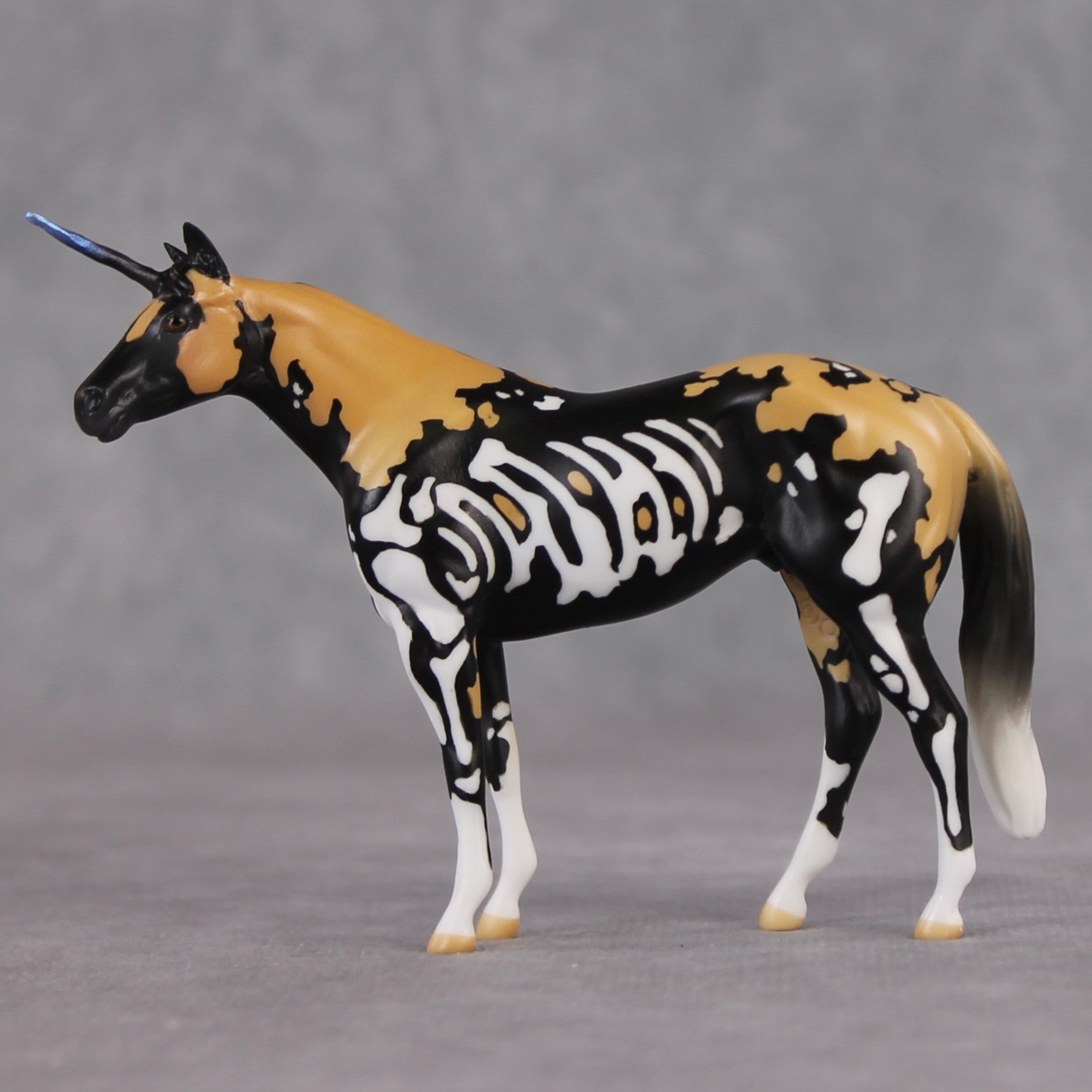 "Mini Mwitu" LE-3 African Wild Dog Skeleton Unicorn Deco Stock Chip By Jess Hamill -Secret Surprise Chip Drop