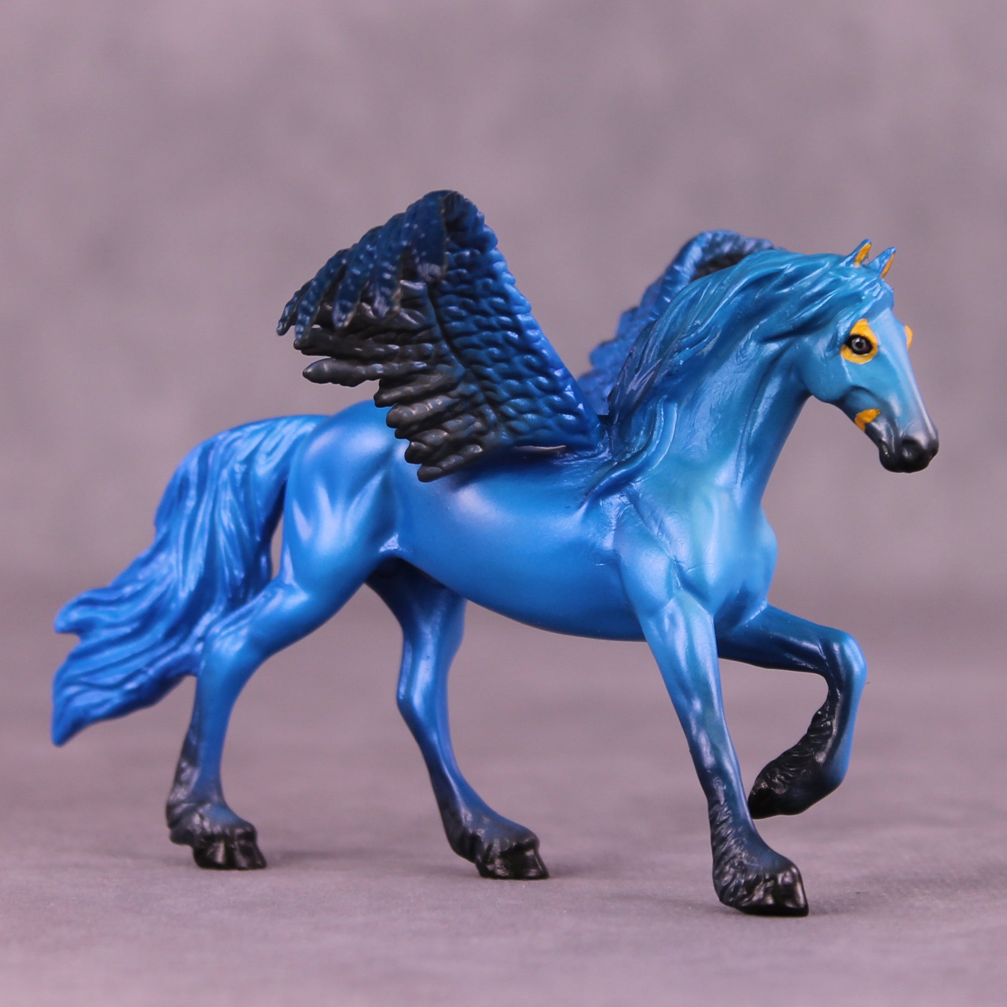 Hyacinth Macaw FCM OOAK Chip Grab Bag by Jess Hamill MS25