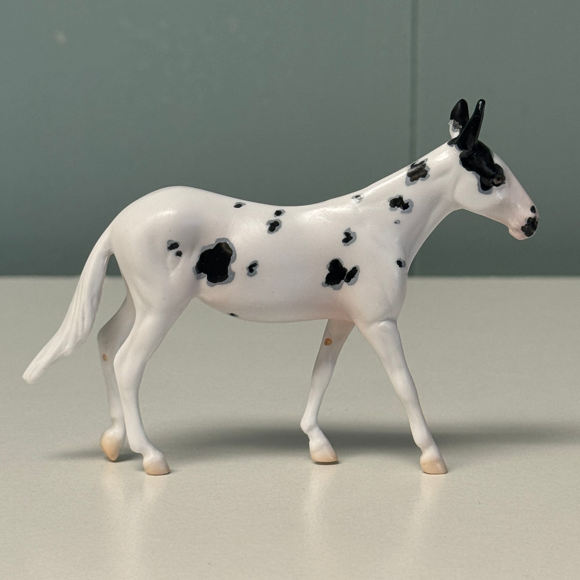 Domino OOAK Tobiano Mule Chip By Jess Hamill EQ24