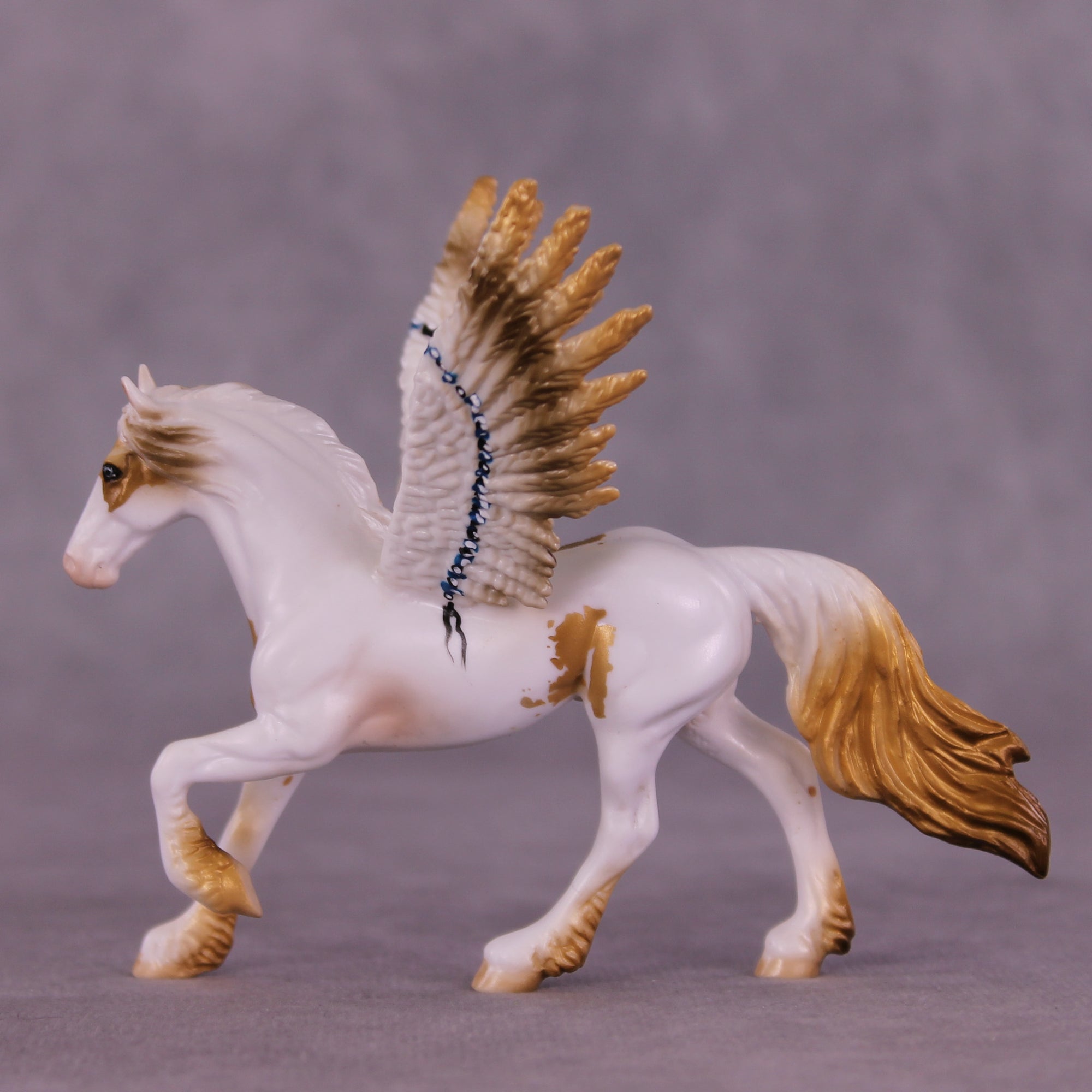 Preview: River of Light LE-10 FCM Chip Friesian by Dawn Quick LHS25