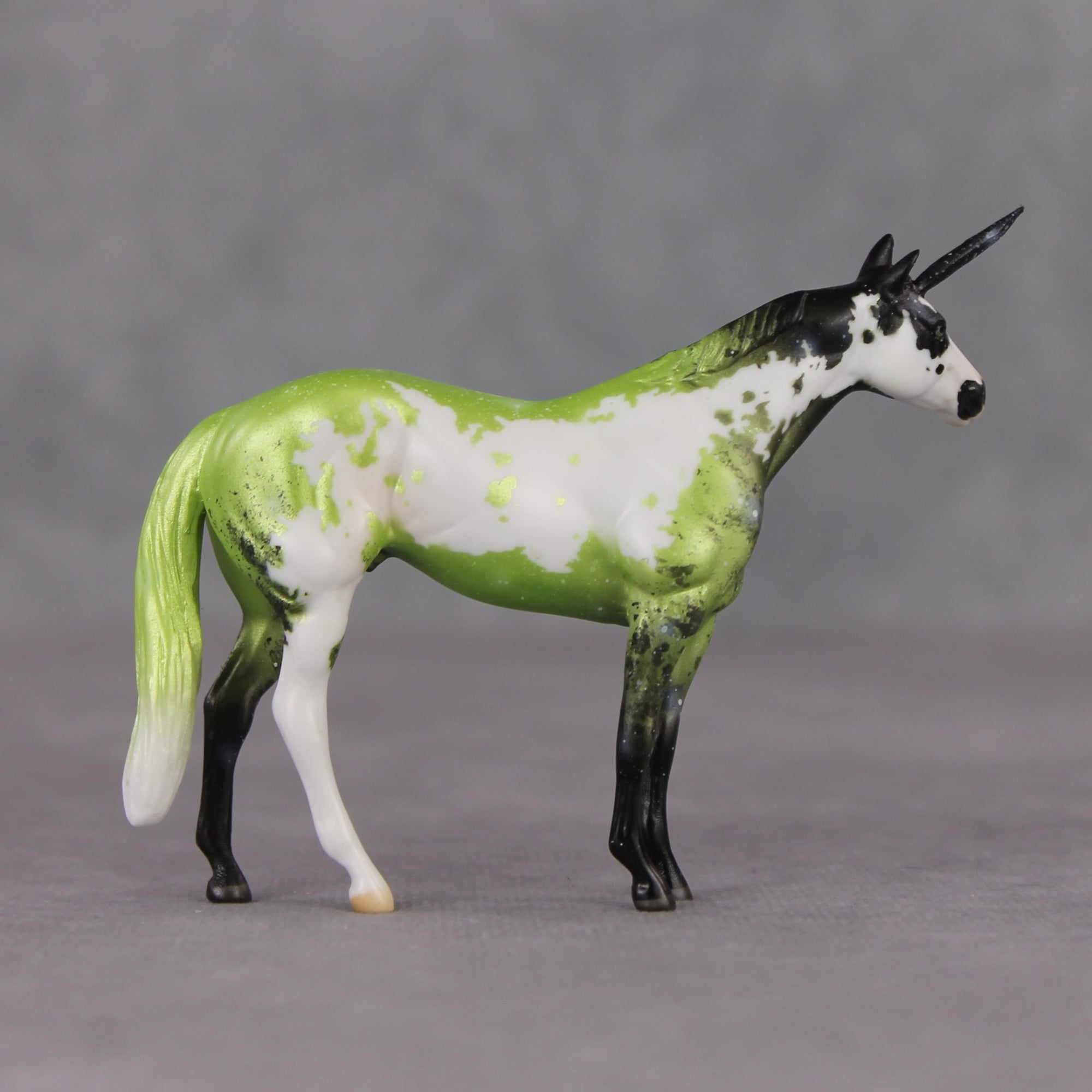 "Mini [Redacted]" LE-3 Alien Inspired Green Deco Unicorn Stock Chip By Jess Hamill -Secret Surprise Chip Drop