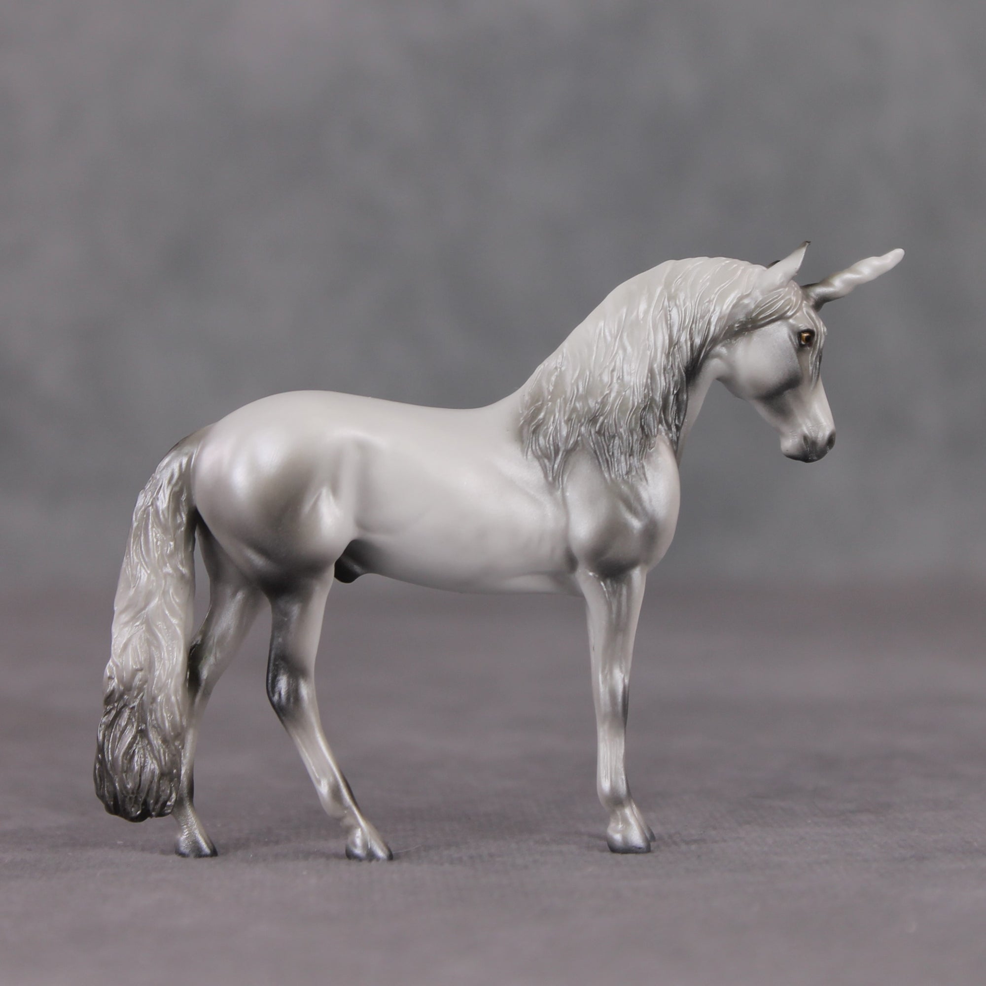 "Mini The Scottish Unicorn" LE-3 Dappled Silver &amp; Pearl Unicorn Deco Andalusian Chip By Ashley Palmer-Secret Surprise Chip Drop