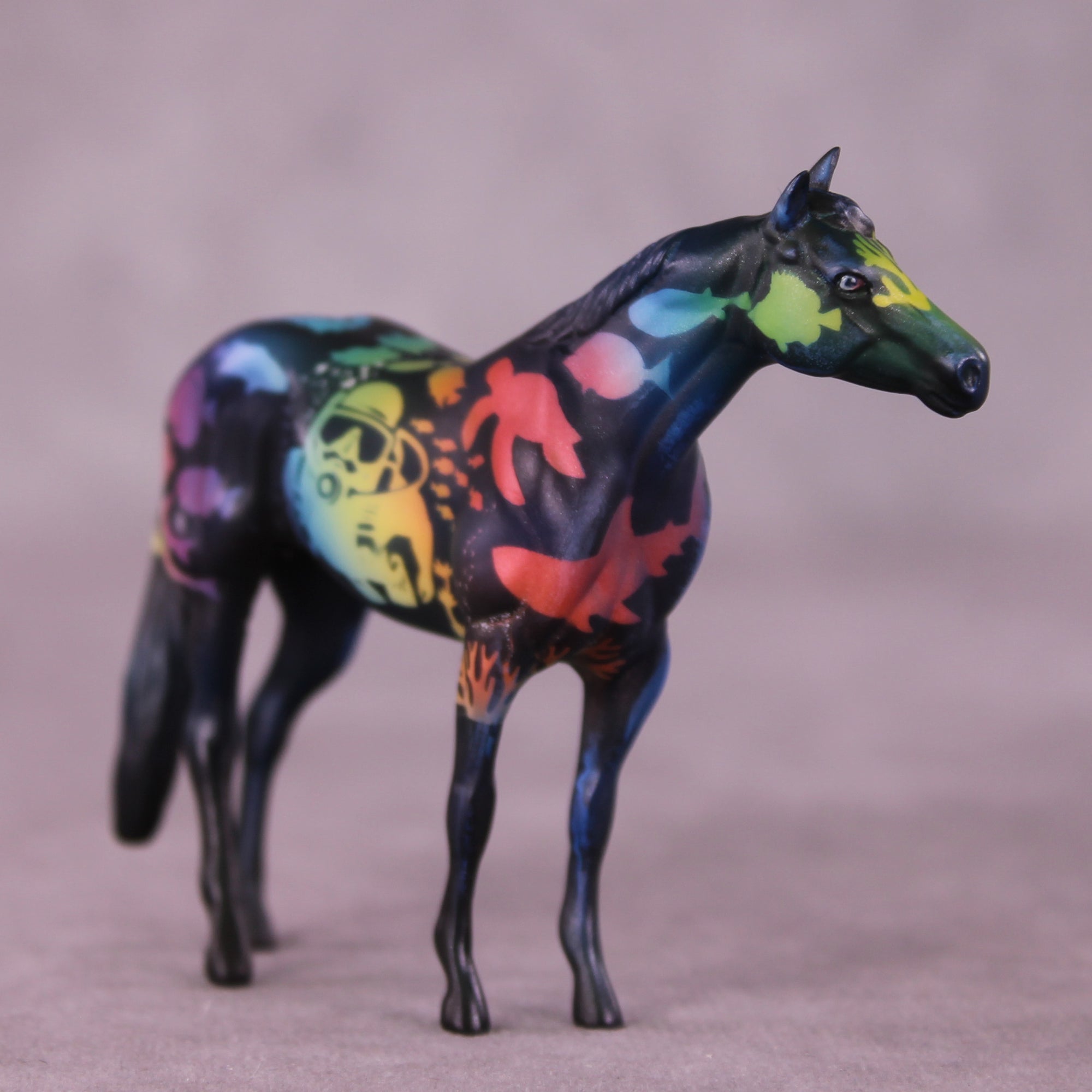 Rainbow Reef OOAK Stock Horse Chip by Kike Duarte SCD25