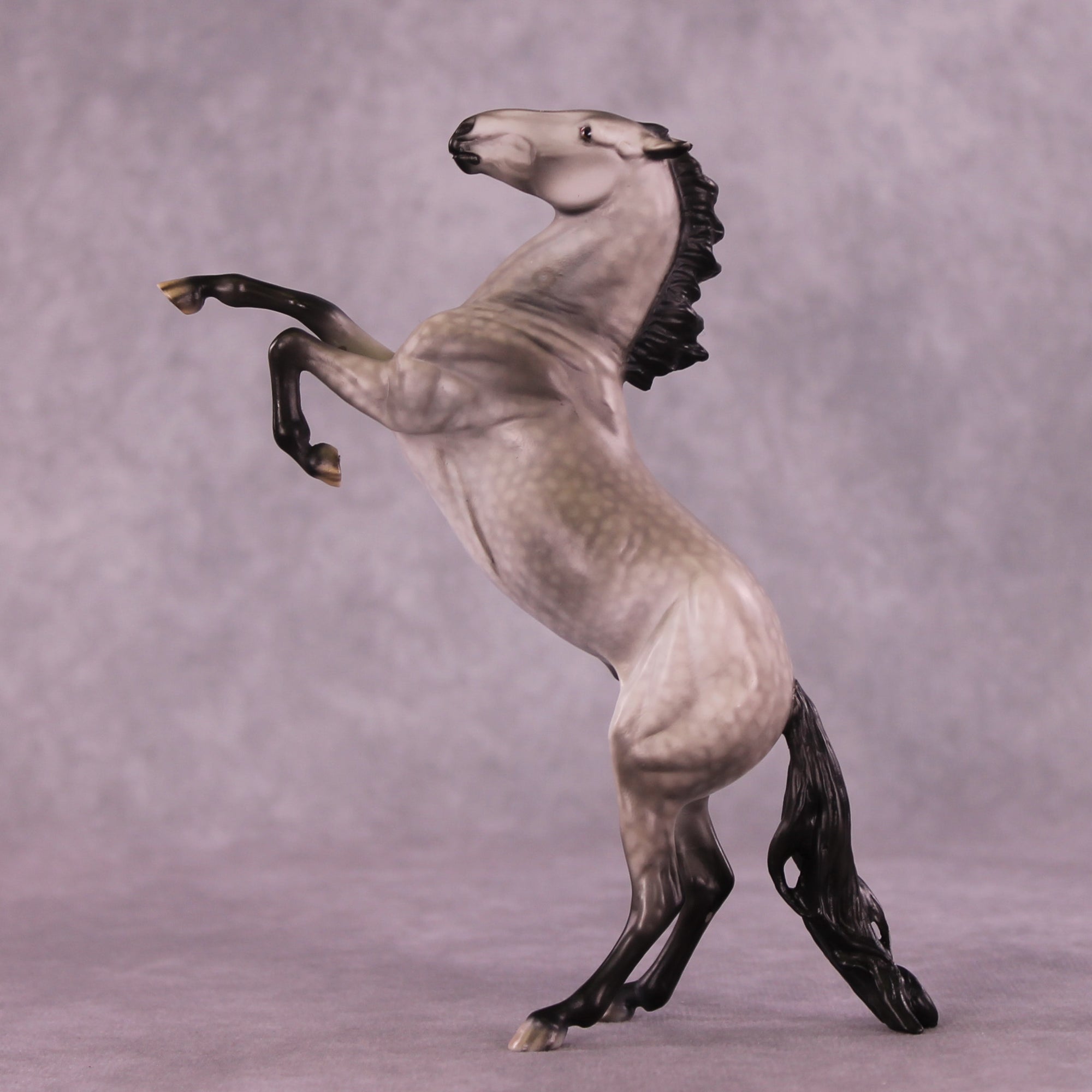 Cairn OOAK Rearing Pebble by Dawn Quick LHS25