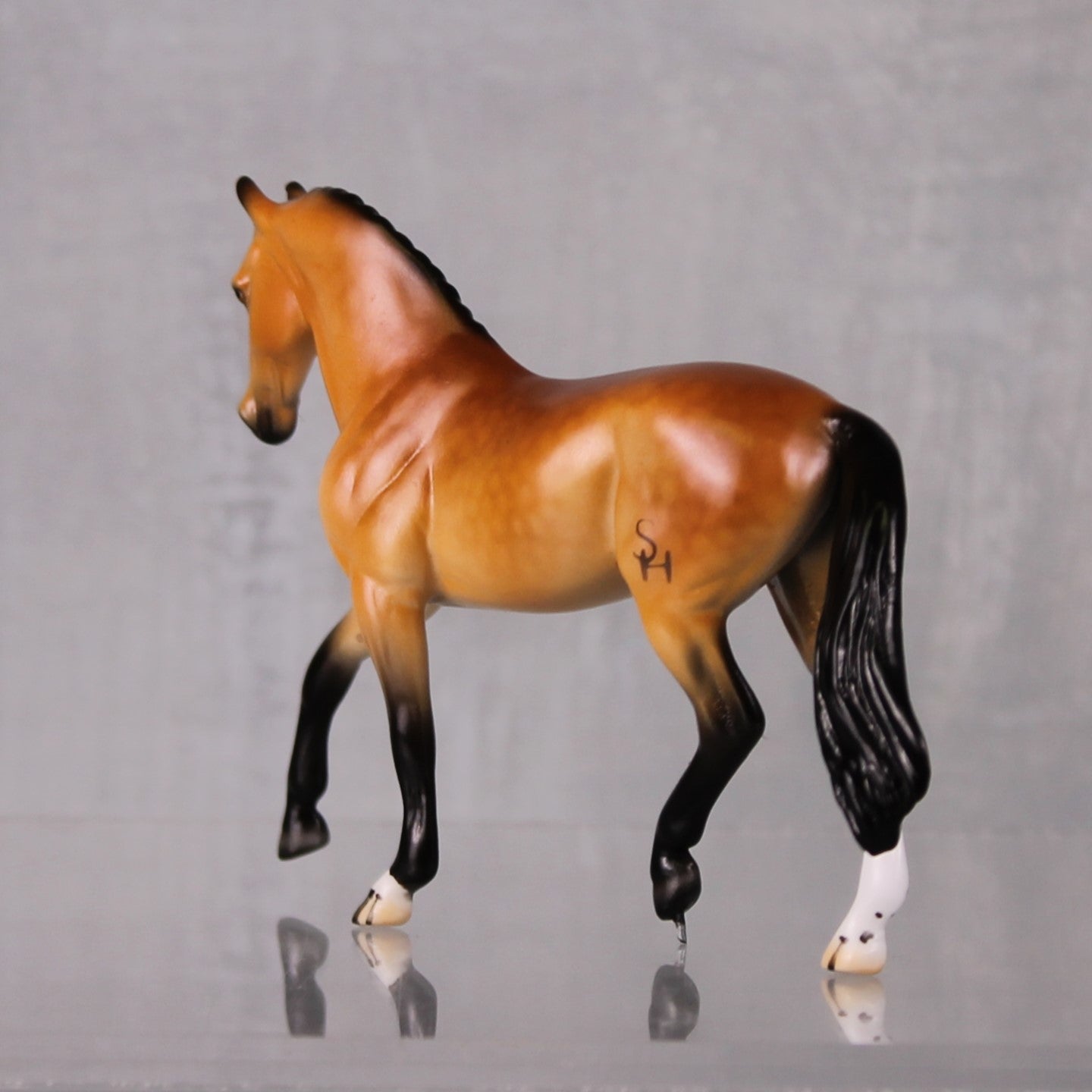 SAMPLE Toffee Apple Two Step - LE-5 Event Run Bay with Chrome Custom Warmblood Chip By Ellen Robbins LHS24 Run