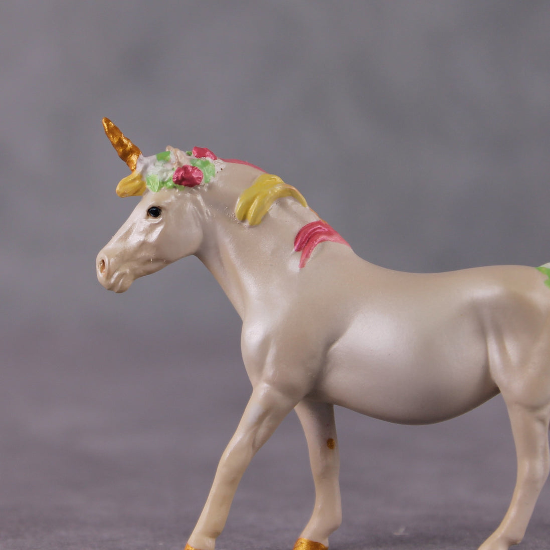 "Este" OOAK Custom Cream Pearl Unicorn Pony Chip By Kristen Cermele - Gemstone Series
