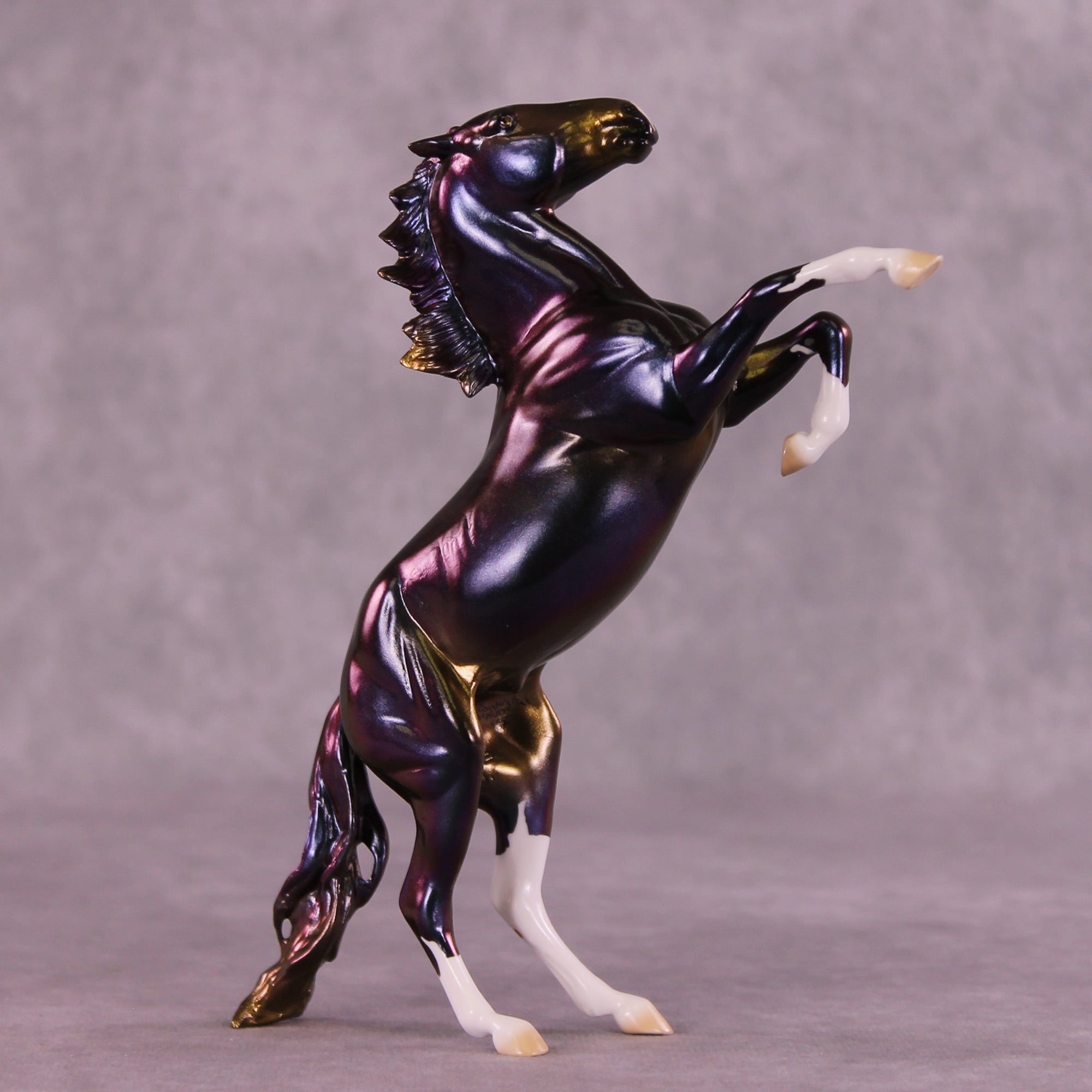 Counterattack LE-10 Pebble Mustang by Ellen Robbins MM25