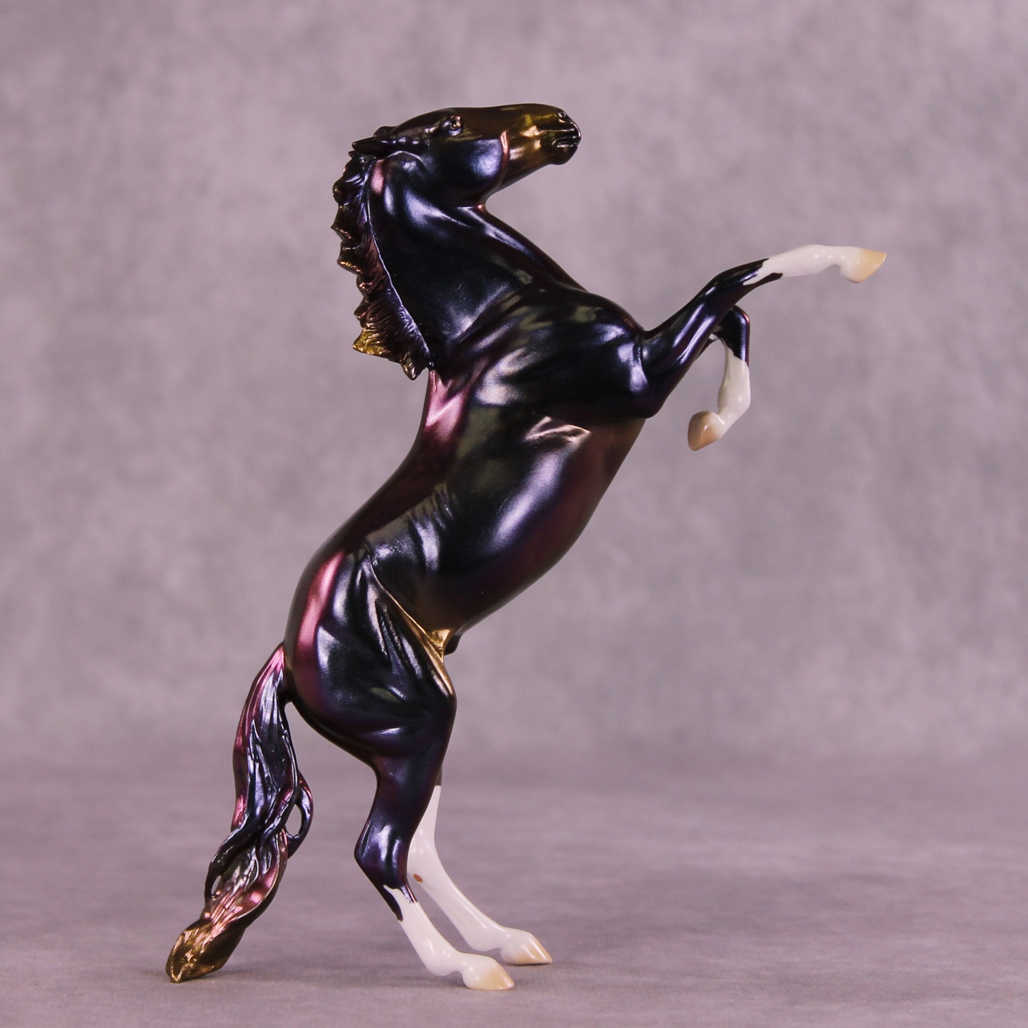 Counterattack LE-10 Pebble Mustang by Ellen Robbins MM25