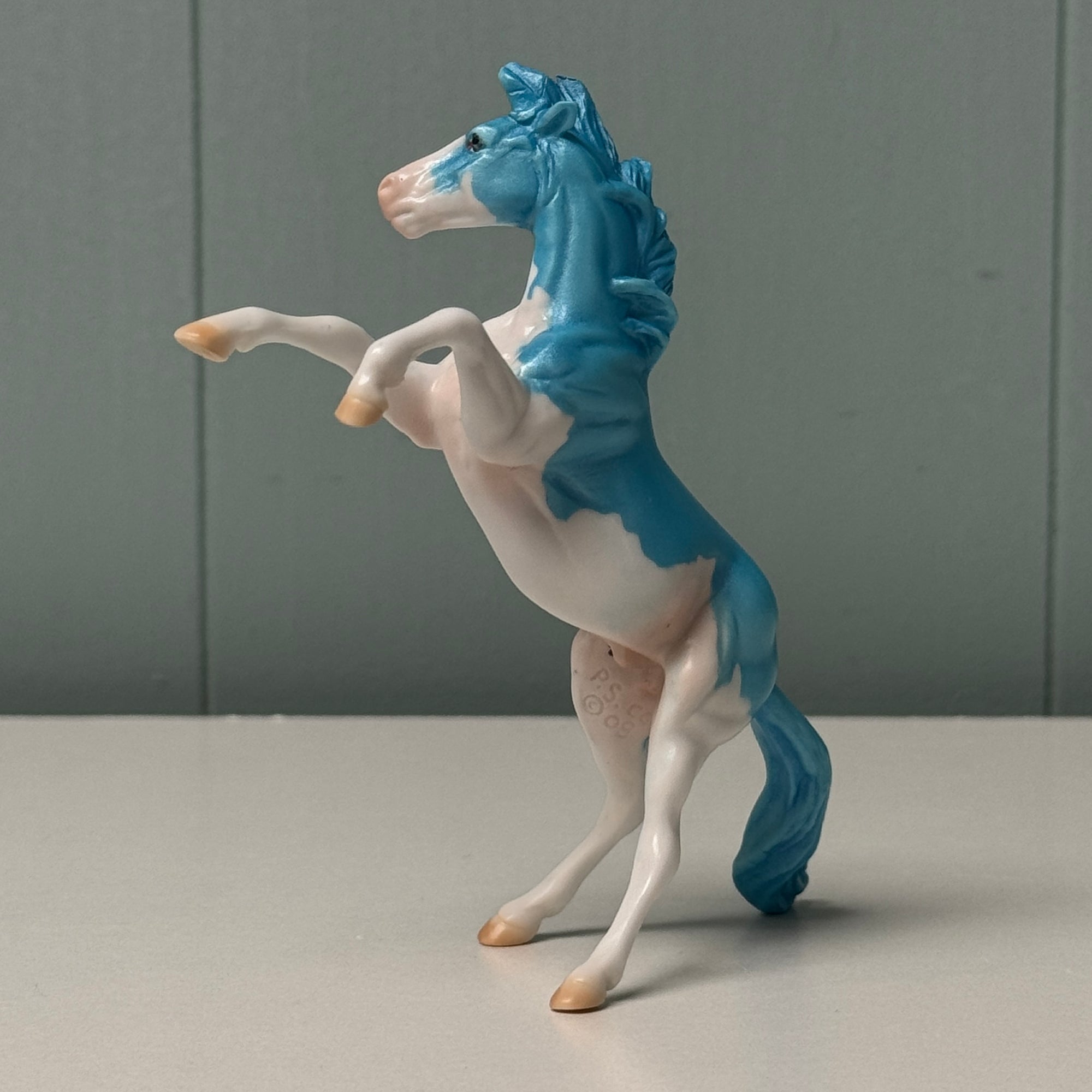 Isocyanate OOAK Deco Cyan Blue Splash Rearing Chip By Jess Hamill EQ24