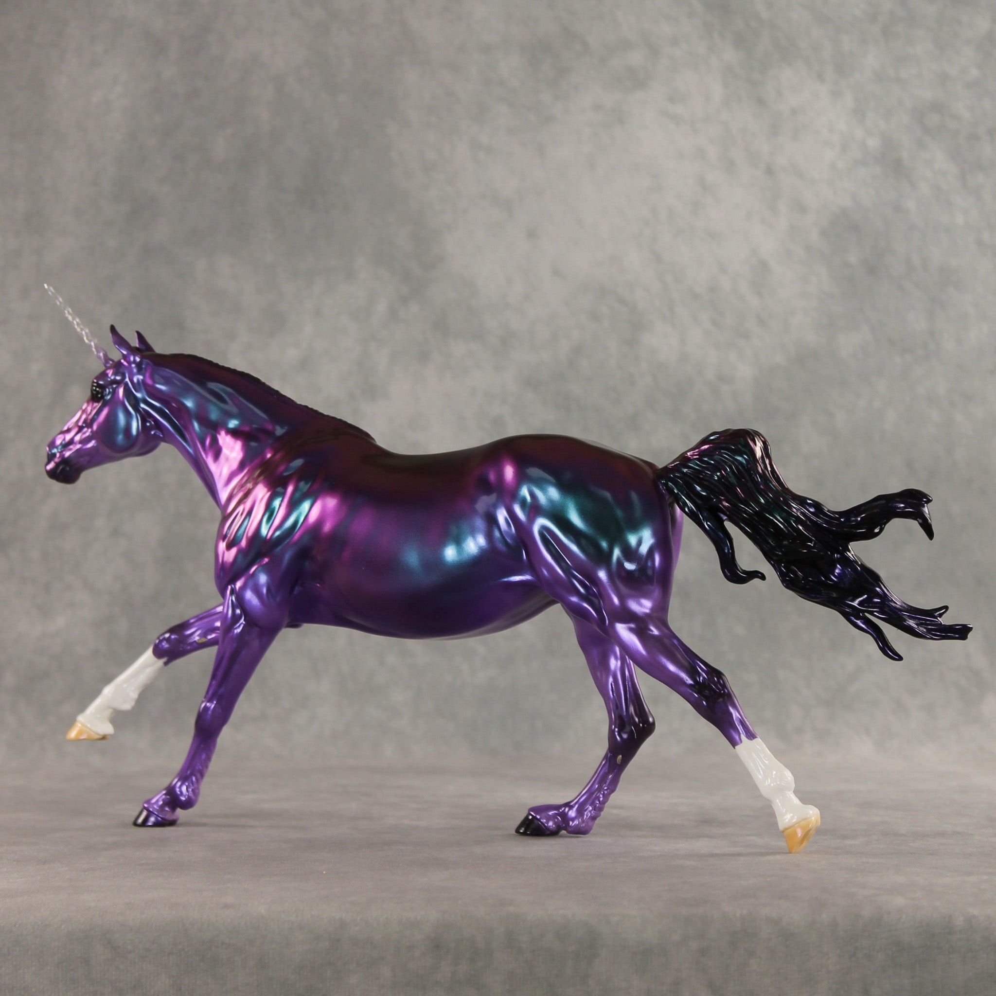 April Special Design-A-Horse FCM Trotting Drafter SDAH26