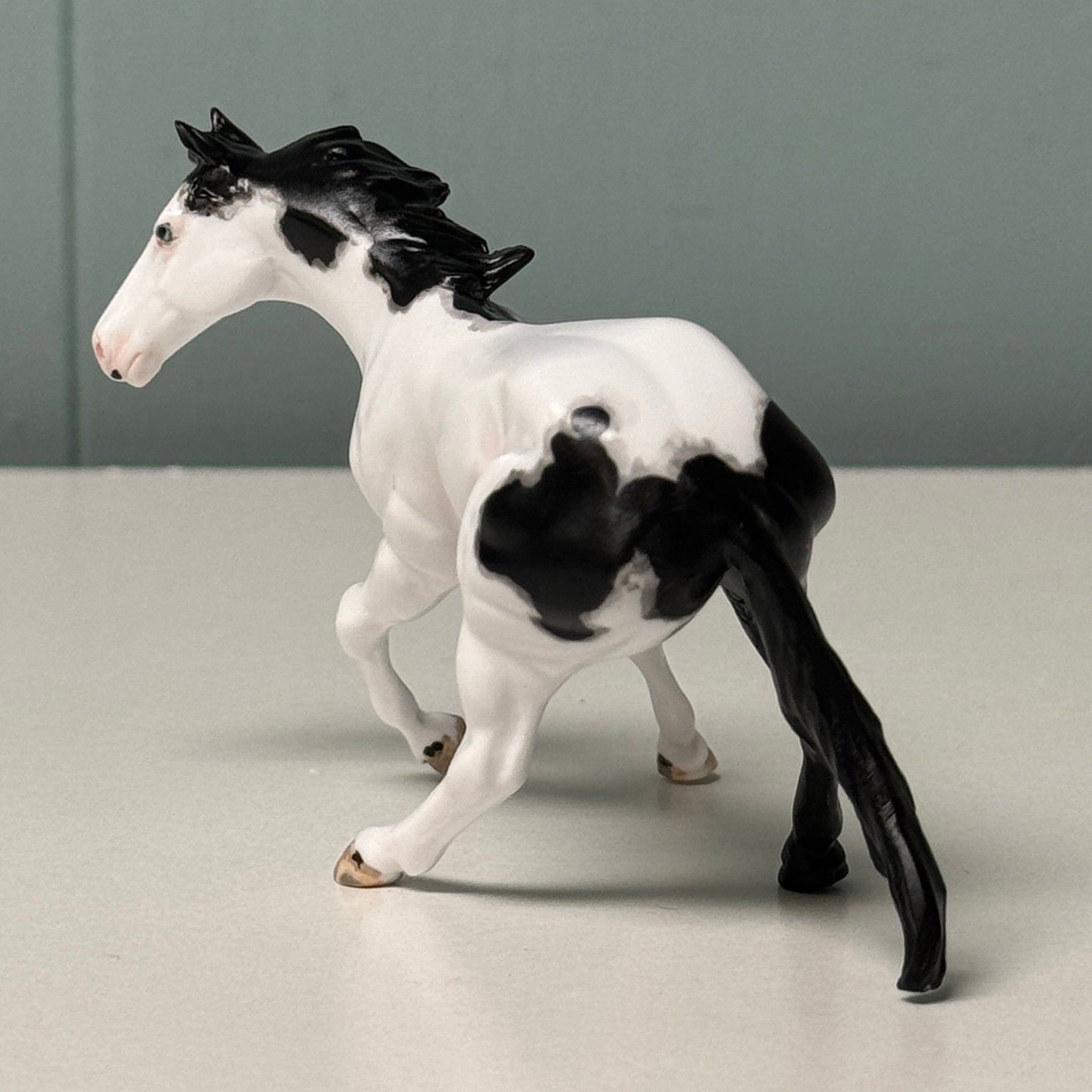 Rounda OOAK Black Tobiano Cutter Chip By Andrea Thomason EQ24