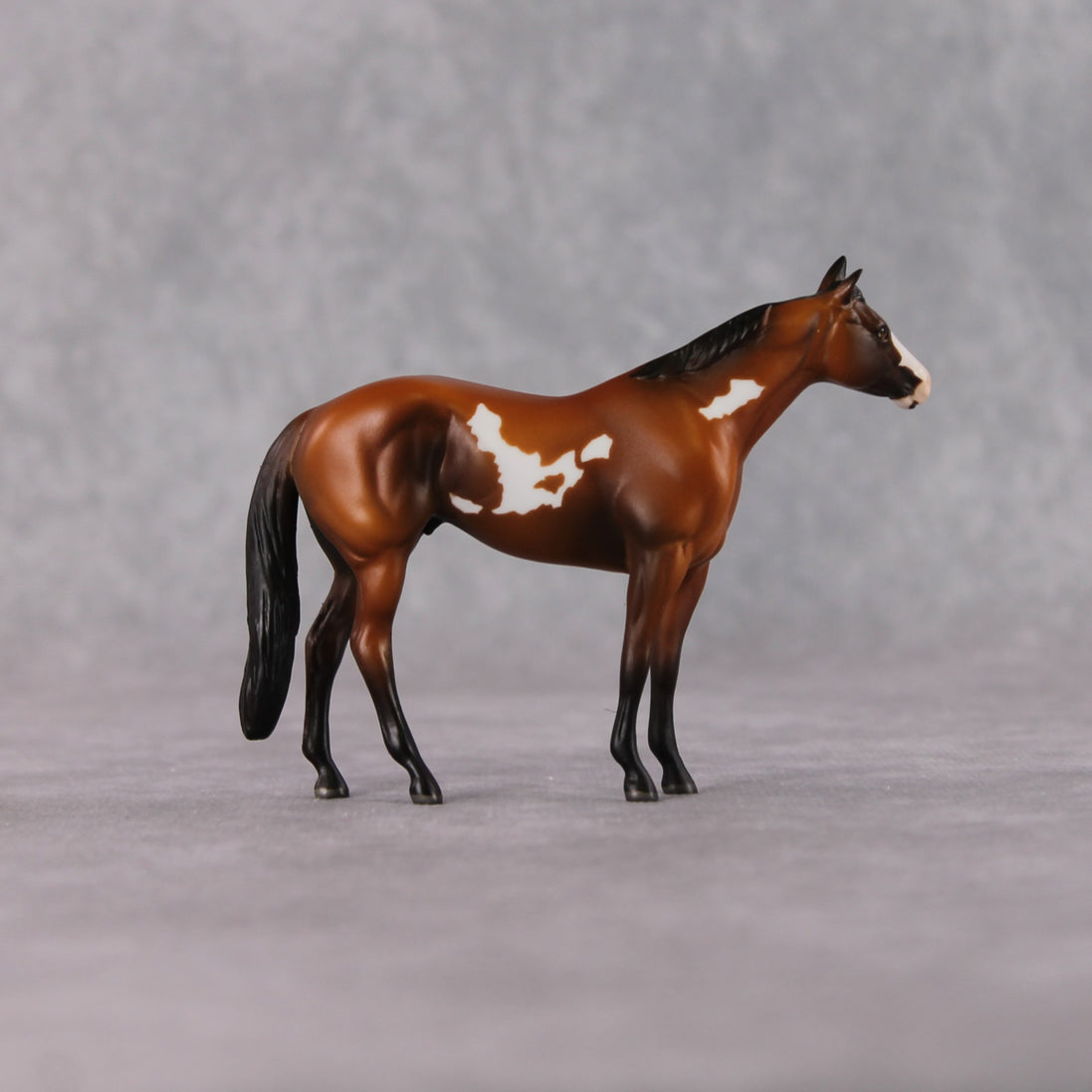 "Ranch" LE-2 Light Chestnut Overo Thoroughbred Chip By Jamie Adamson $99 Chips Sale 02/03/2025