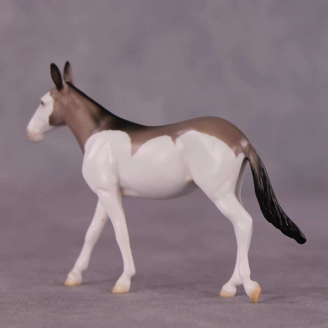 "Nectogale" LE-5 Mule Chip Mollie By Ellen Robbins CL25