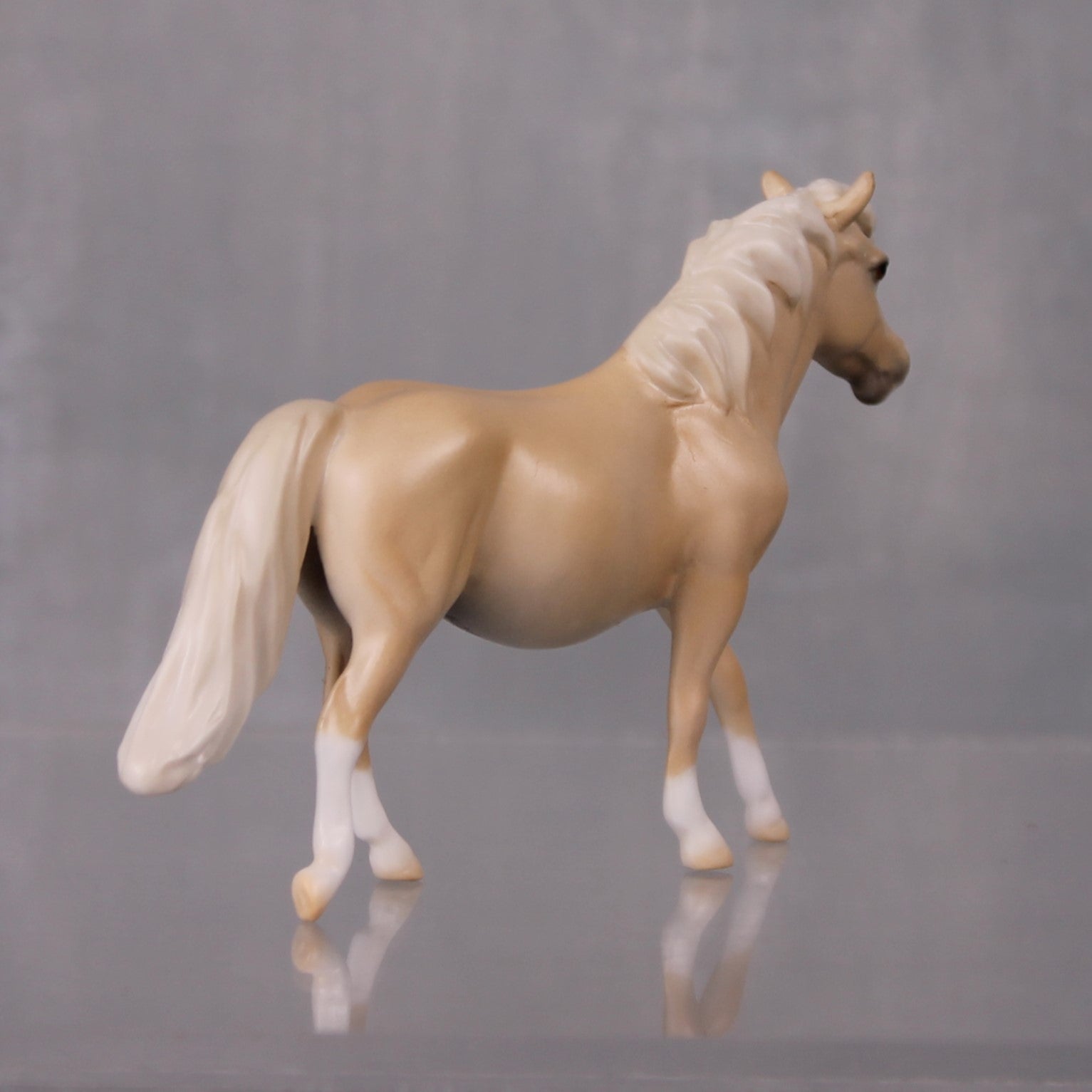 Honey Bunches OOAK Series of 20 Shetland Ponies Palomino Pony Chip By Jess Hamill LHS24