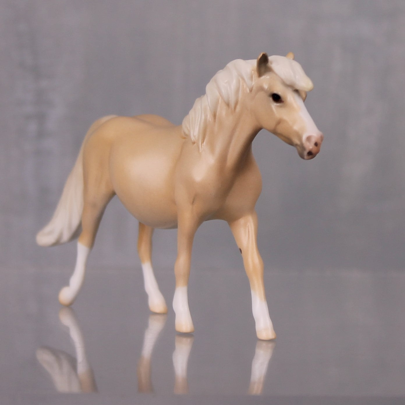 Honey Bunches OOAK Series of 20 Shetland Ponies Palomino Pony Chip By Jess Hamill LHS24