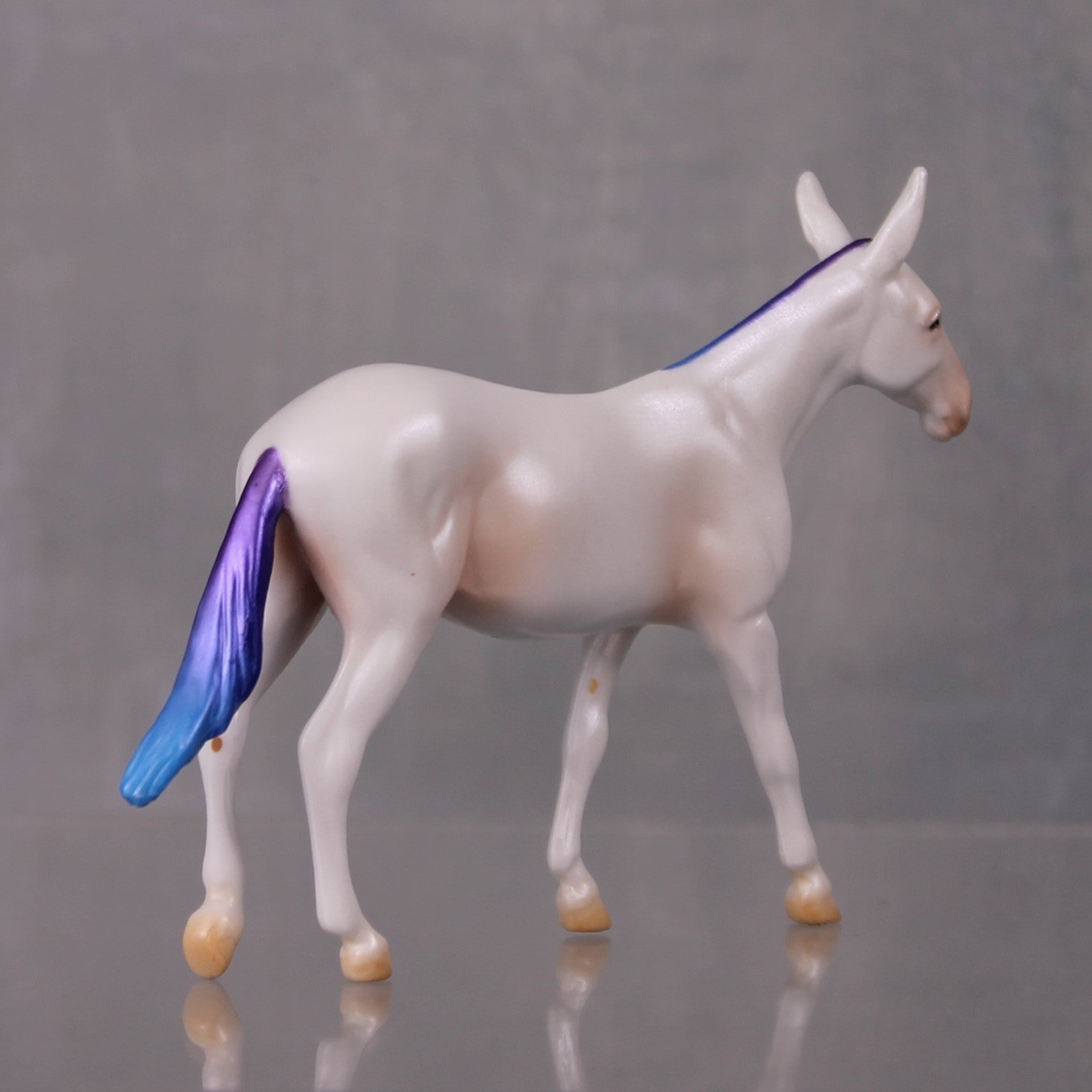 Colorida OOAK Pearl Series - Pearl and Purple Mule Chip By Jess Hamill LHS24