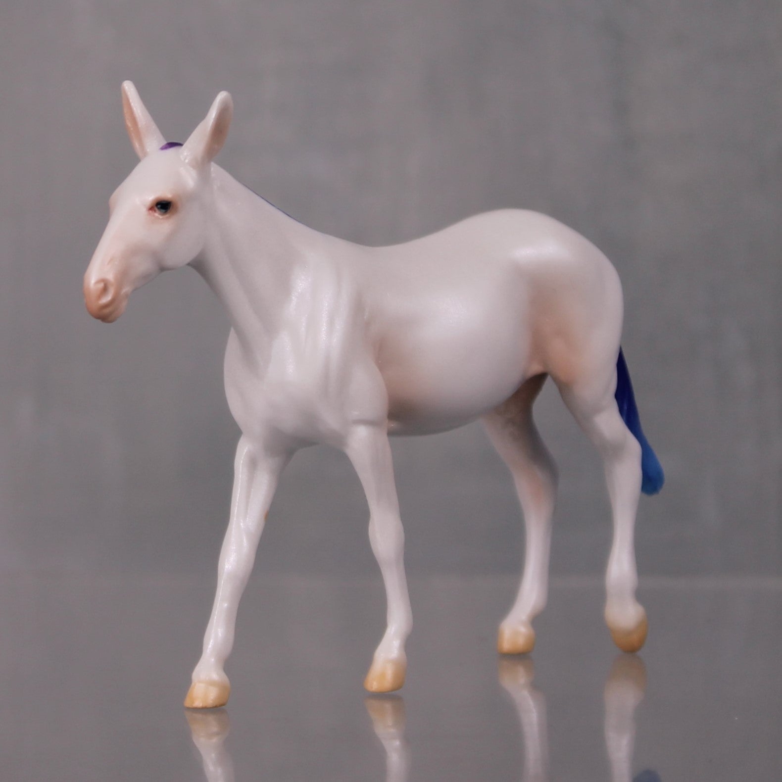 Colorida OOAK Pearl Series - Pearl and Purple Mule Chip By Jess Hamill LHS24