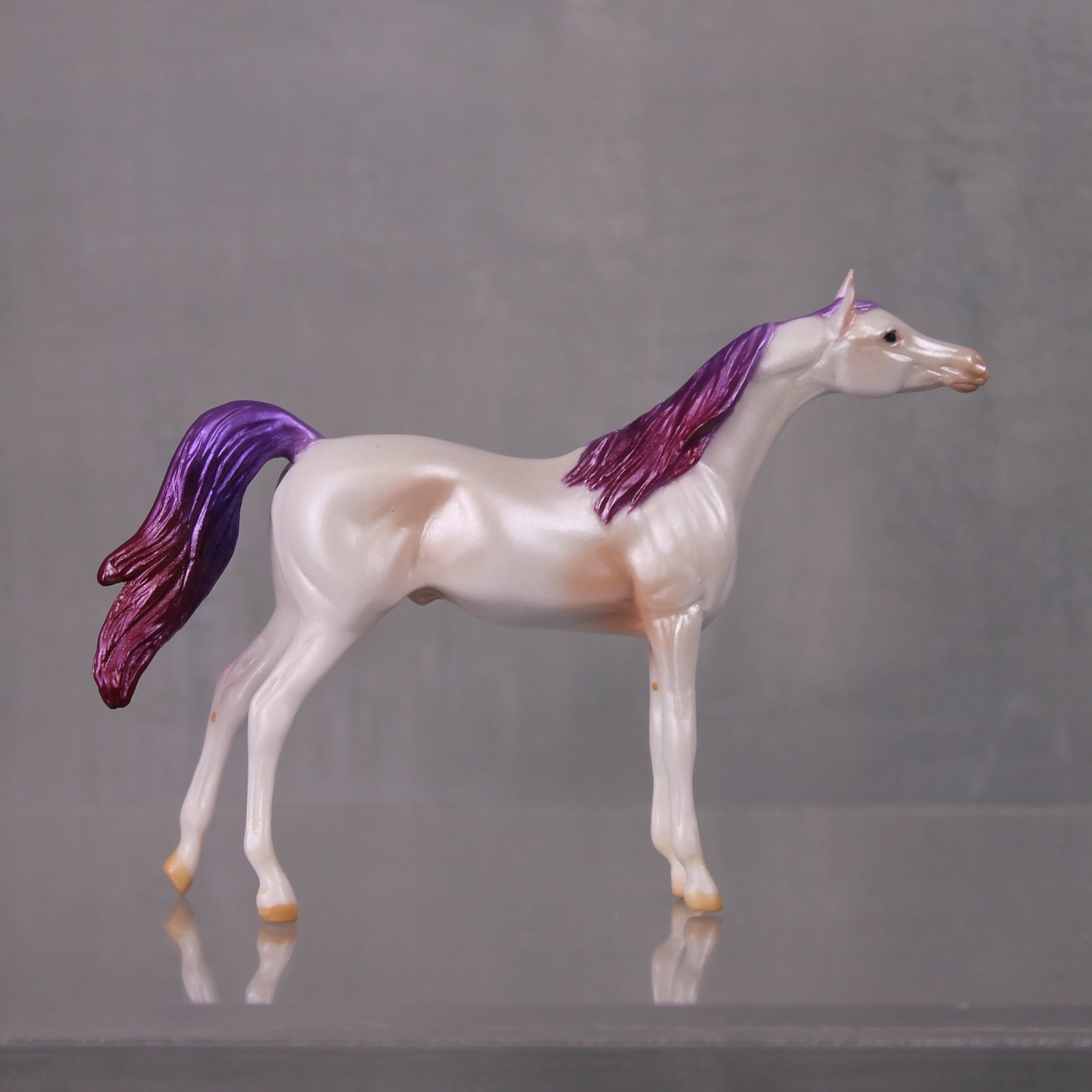 Lo Ri OOAK Pearl Series - Pearl and Purple Arabian Chip By Jamie Adamson
