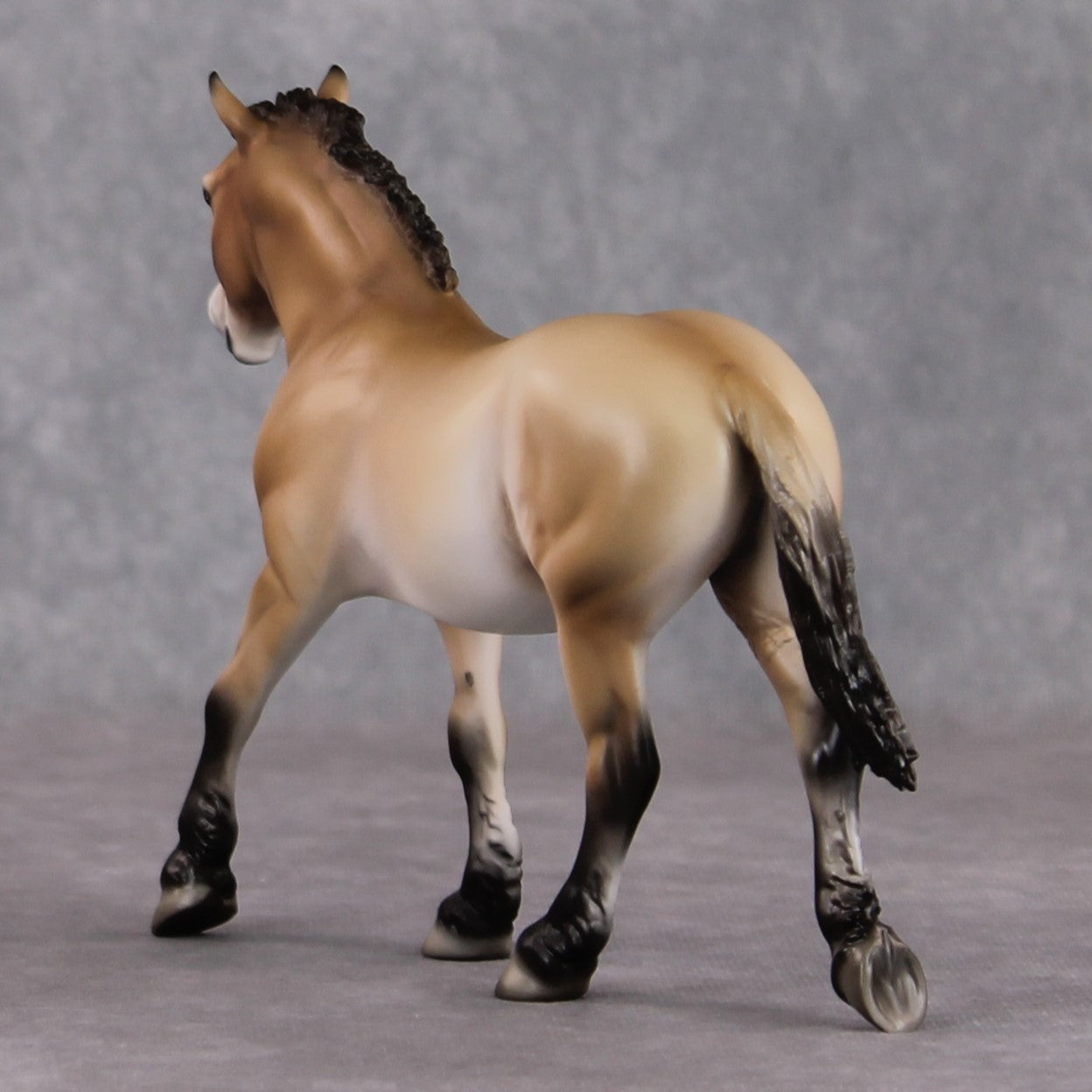 "Tahki" LE-10 Przewalski's Horse Draft By Jess Hamill Menagerie Series: Central Asia