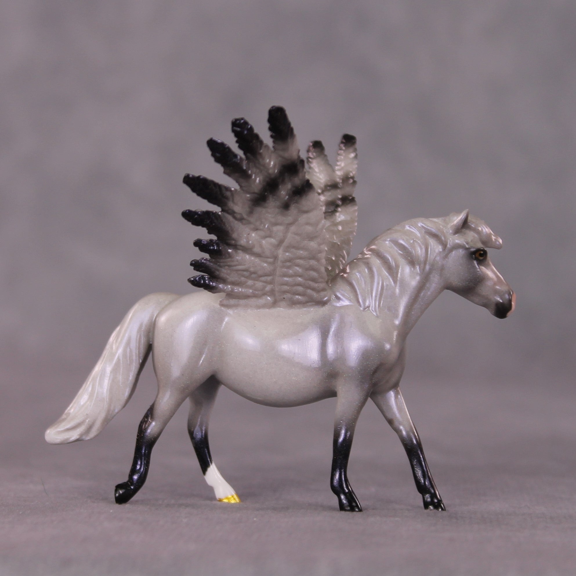 "Ariel" Pony Pegasus Chip OOAK Grab Bag - Painted By Ellen Robbins CL25